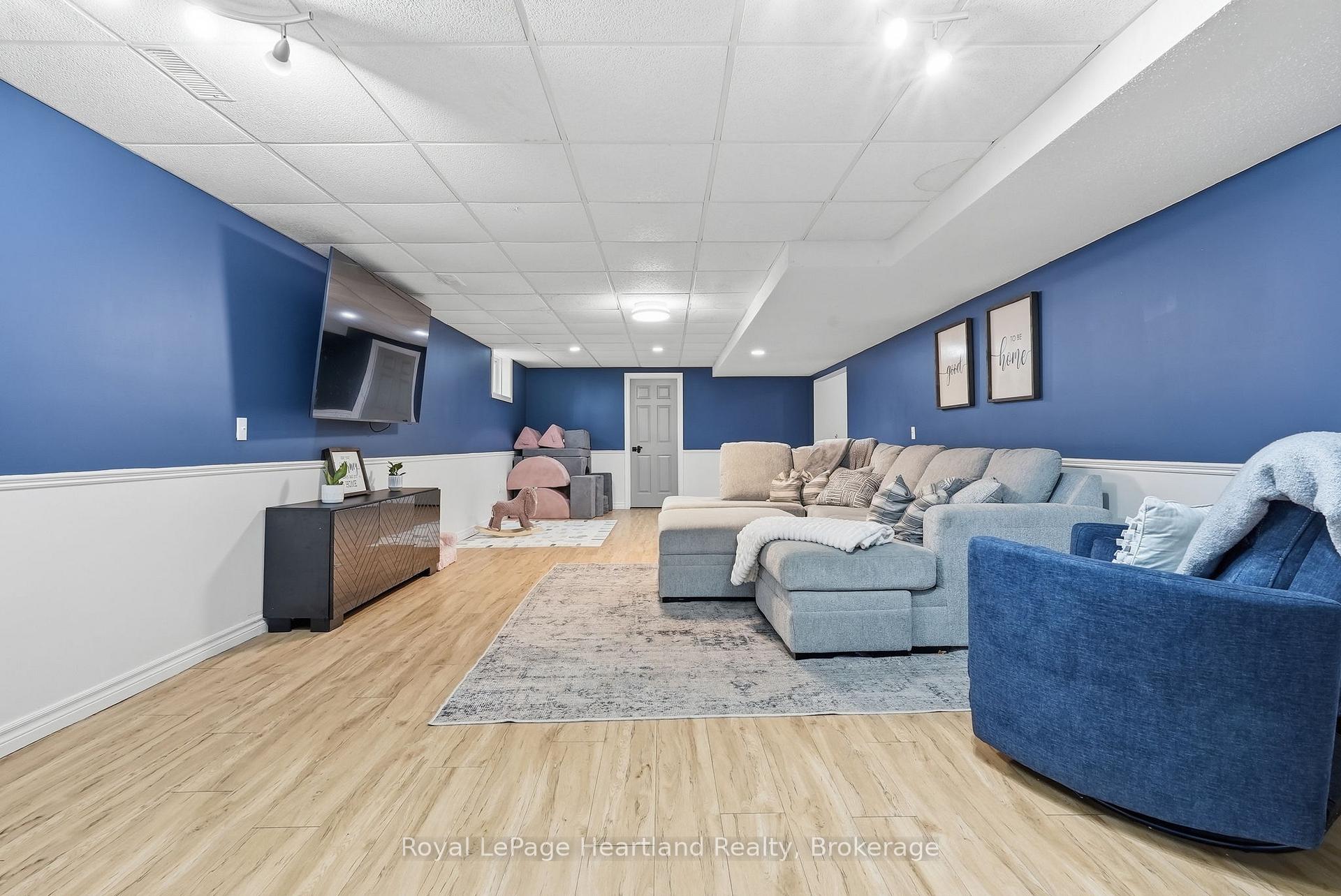 Photo 27 of 140 John Street N, Minto — HOMEH