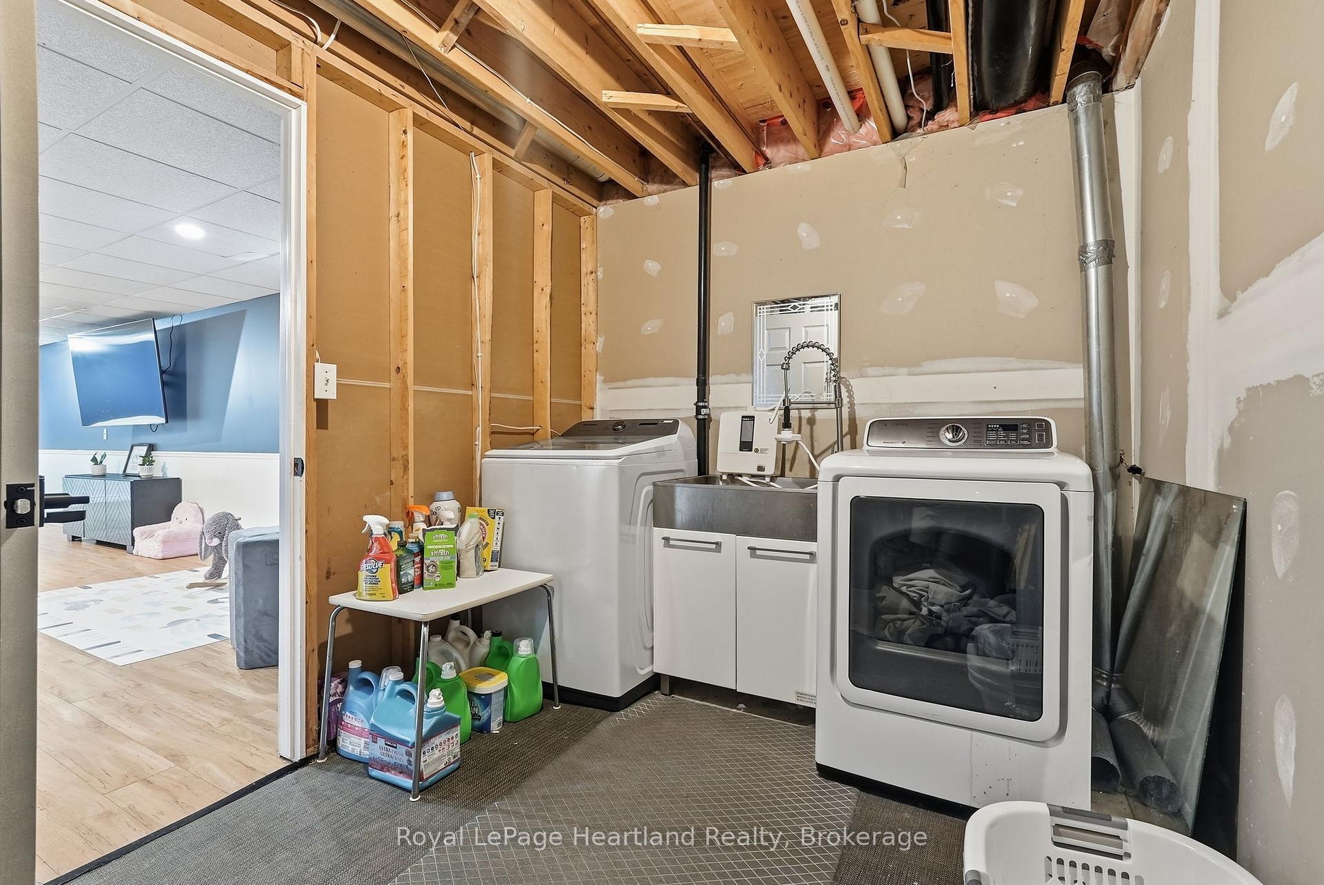 Photo 31 of 140 John Street N, Minto — HOMEH
