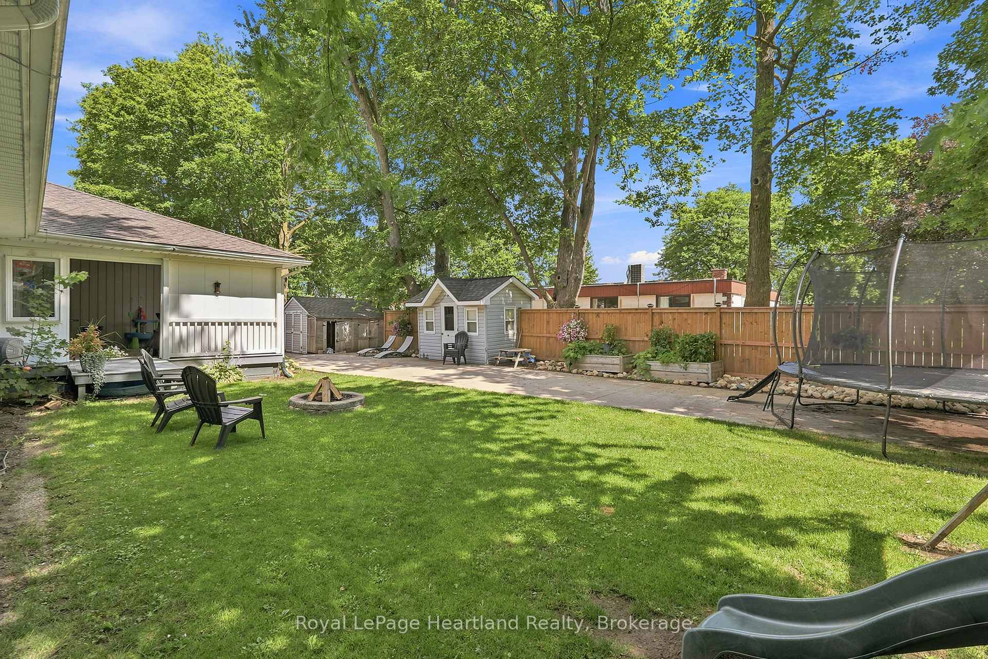 Photo 39 of 140 John Street N, Minto — HOMEH