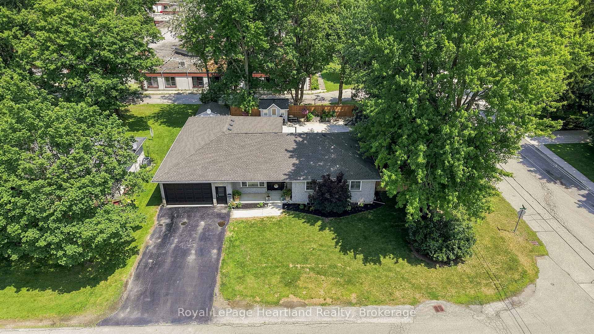 Photo 44 of 140 John Street N, Minto — HOMEH