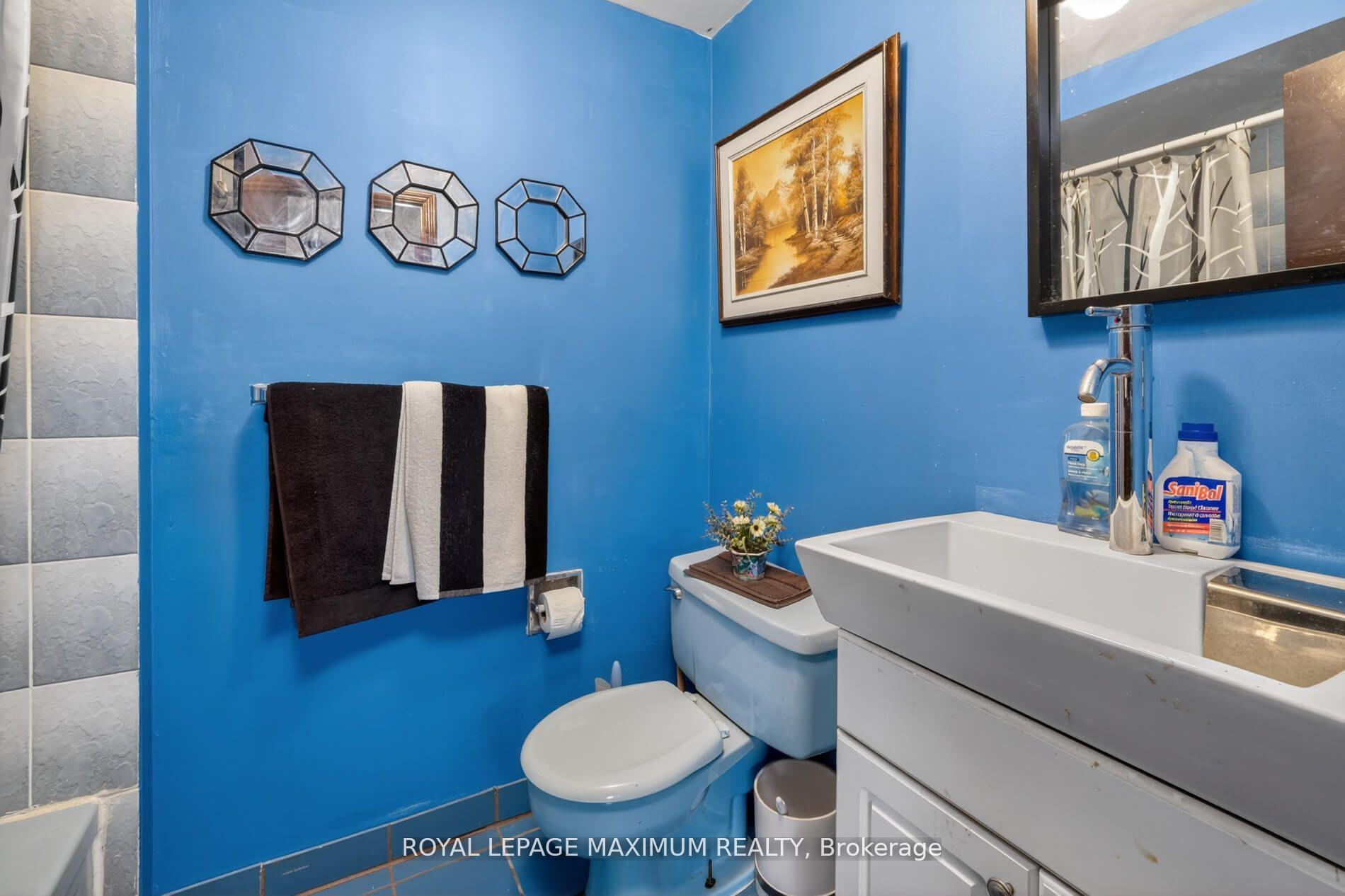 Photo 22 of 3 Muzzo Court, Vaughan, East Woodbridge — HOMEH