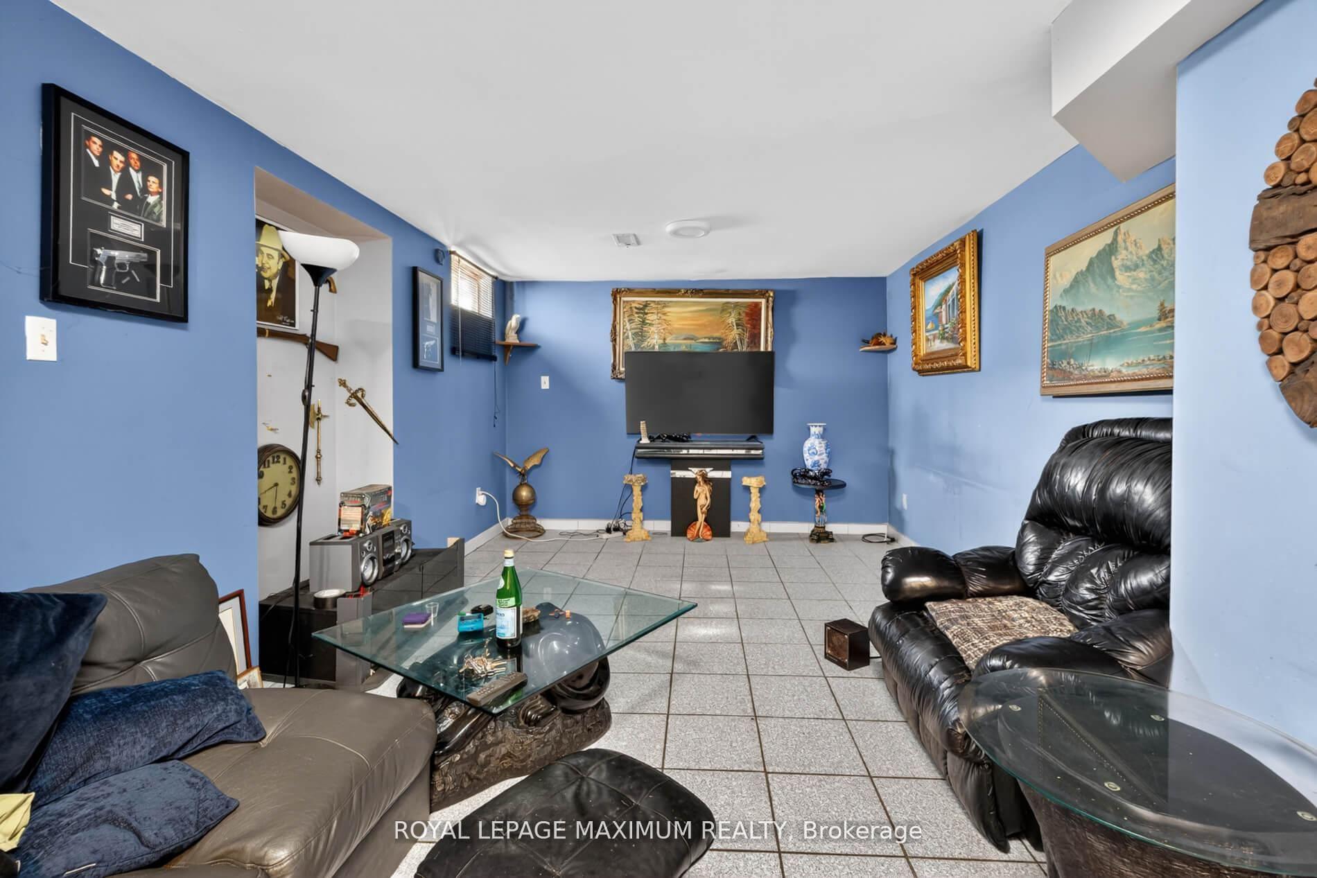 Photo 31 of 3 Muzzo Court, Vaughan, East Woodbridge — HOMEH
