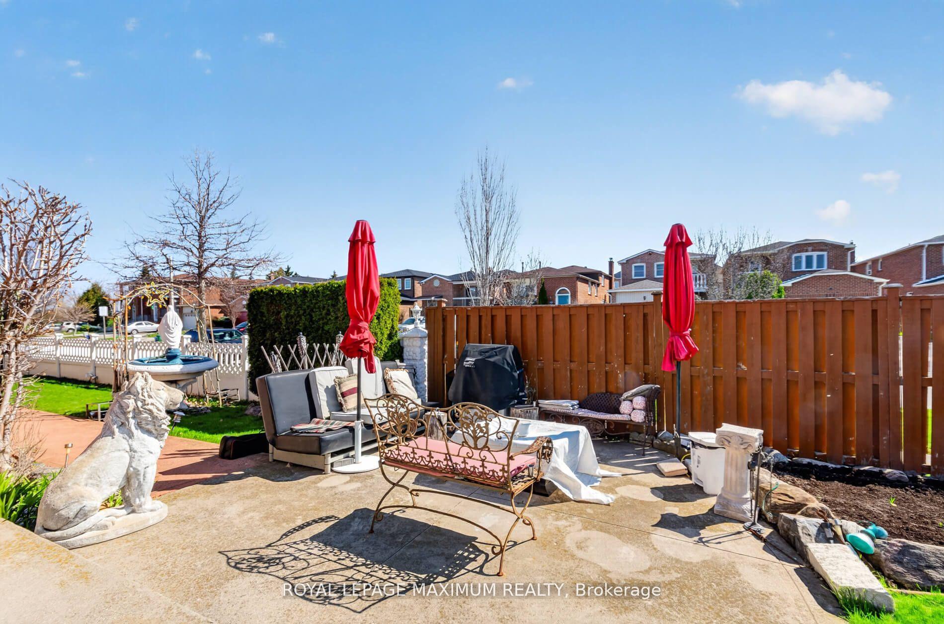 Photo 41 of 3 Muzzo Court, Vaughan, East Woodbridge — HOMEH