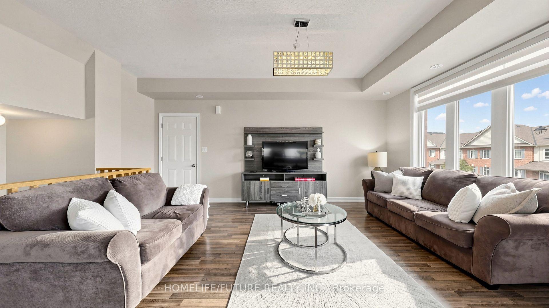 Photo 7 of 2736 William Jackson Drive, Pickering, Duffin Heights — HOMEH
