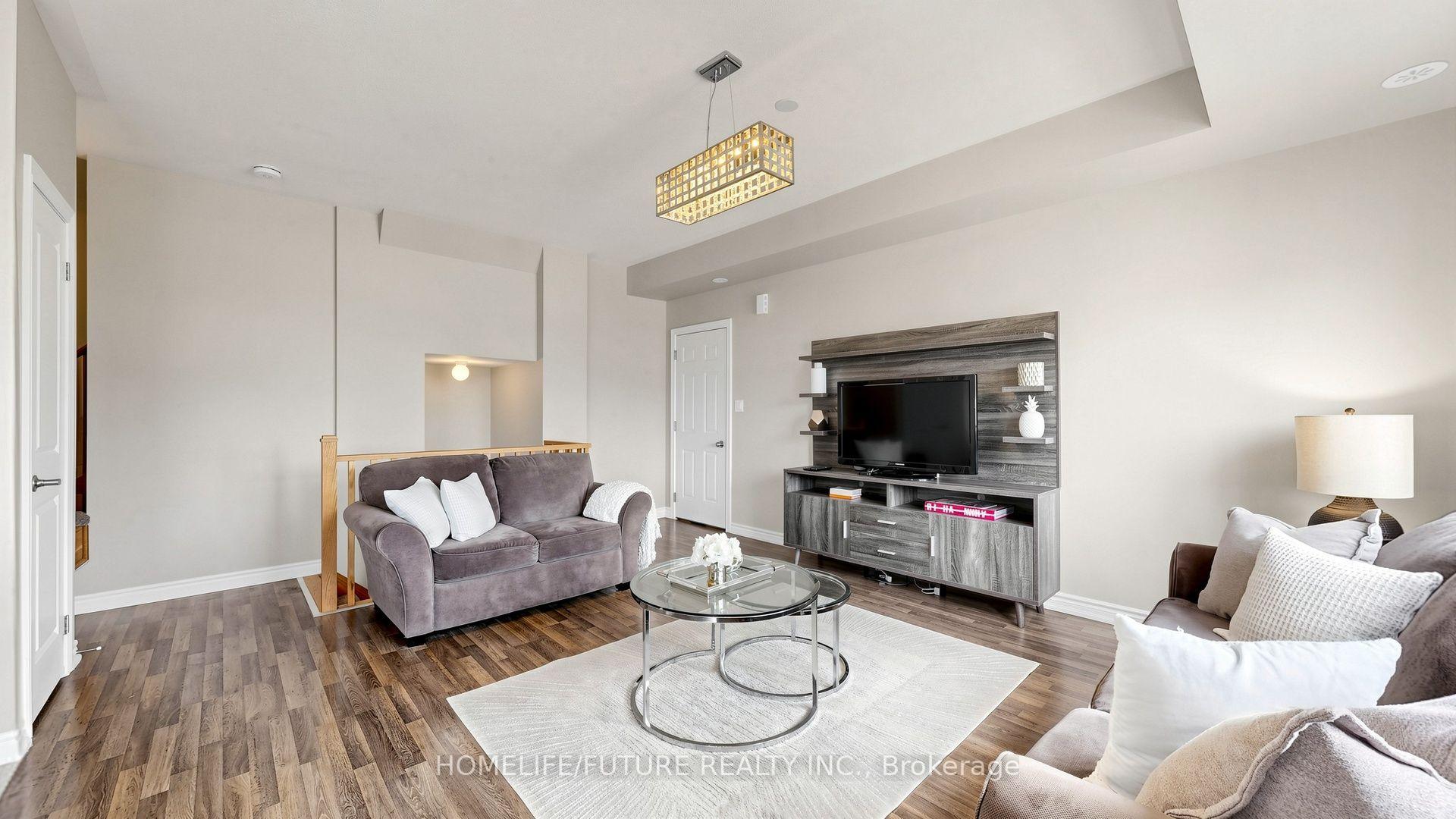 Photo 8 of 2736 William Jackson Drive, Pickering, Duffin Heights — HOMEH