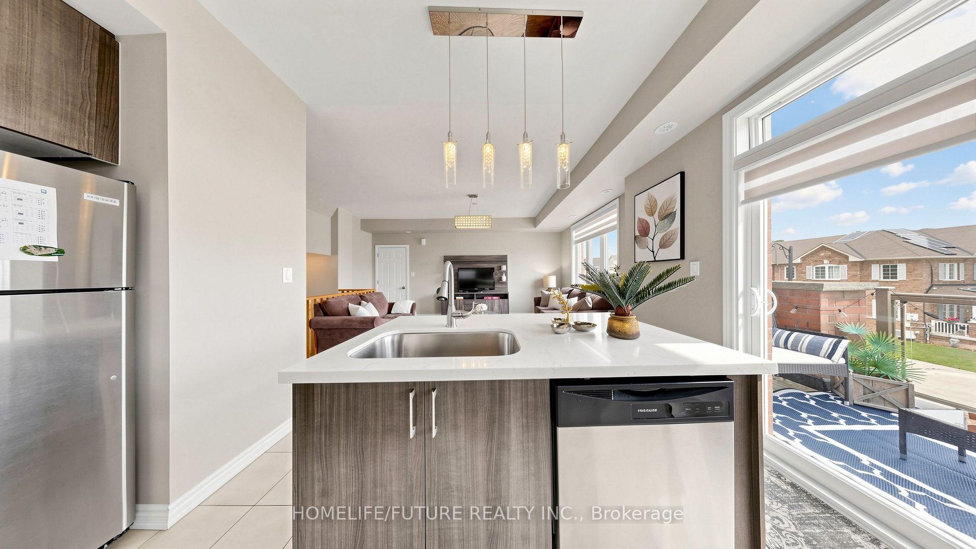 Photo 14 of 2736 William Jackson Drive, Pickering, Duffin Heights — HOMEH