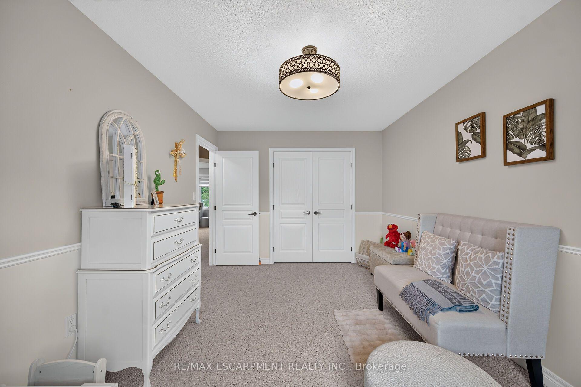 Photo 28 of 68 Garinger Crescent, Hamilton, Binbrook — HOMEH