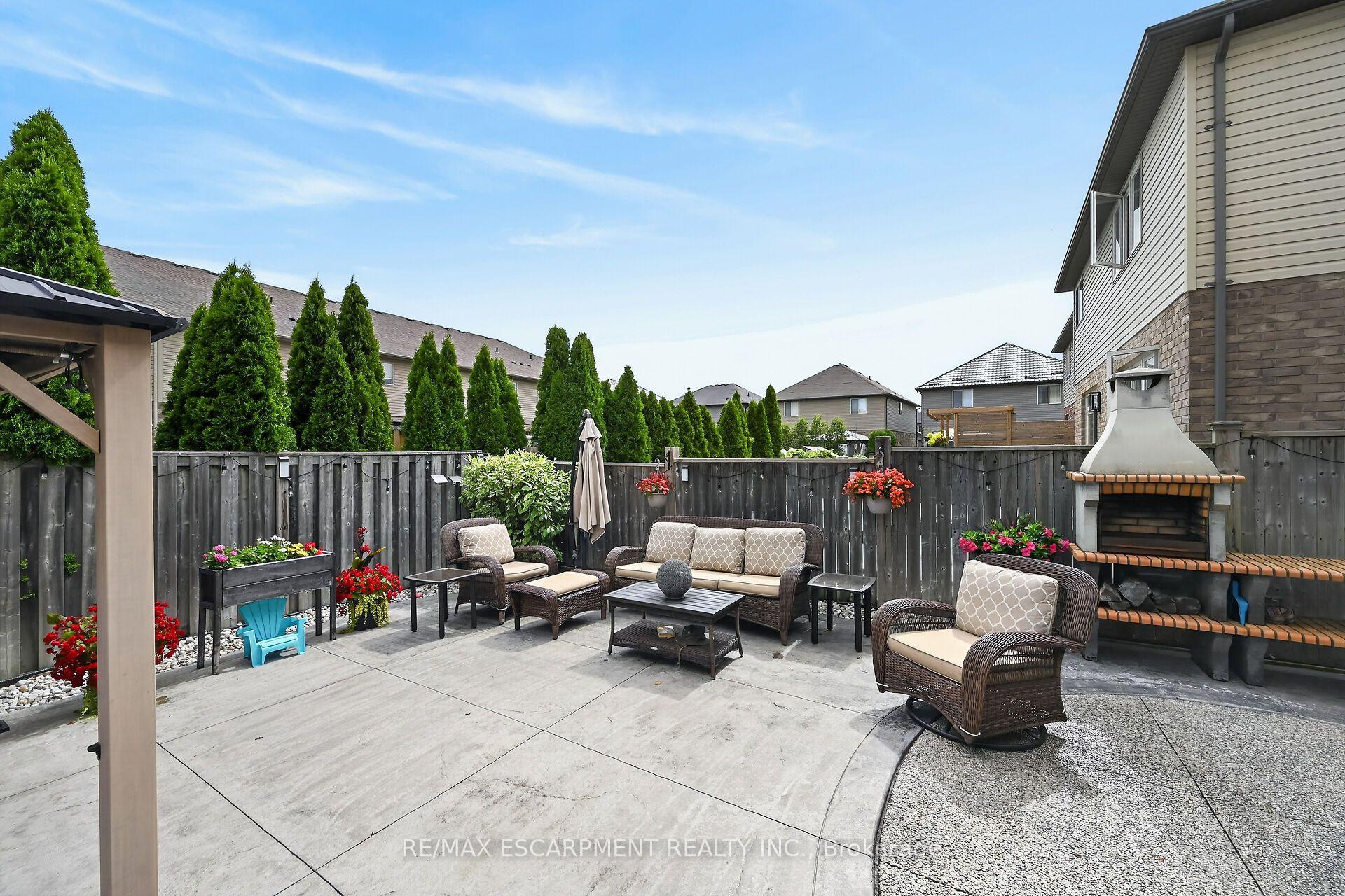 Photo 49 of 68 Garinger Crescent, Hamilton, Binbrook — HOMEH