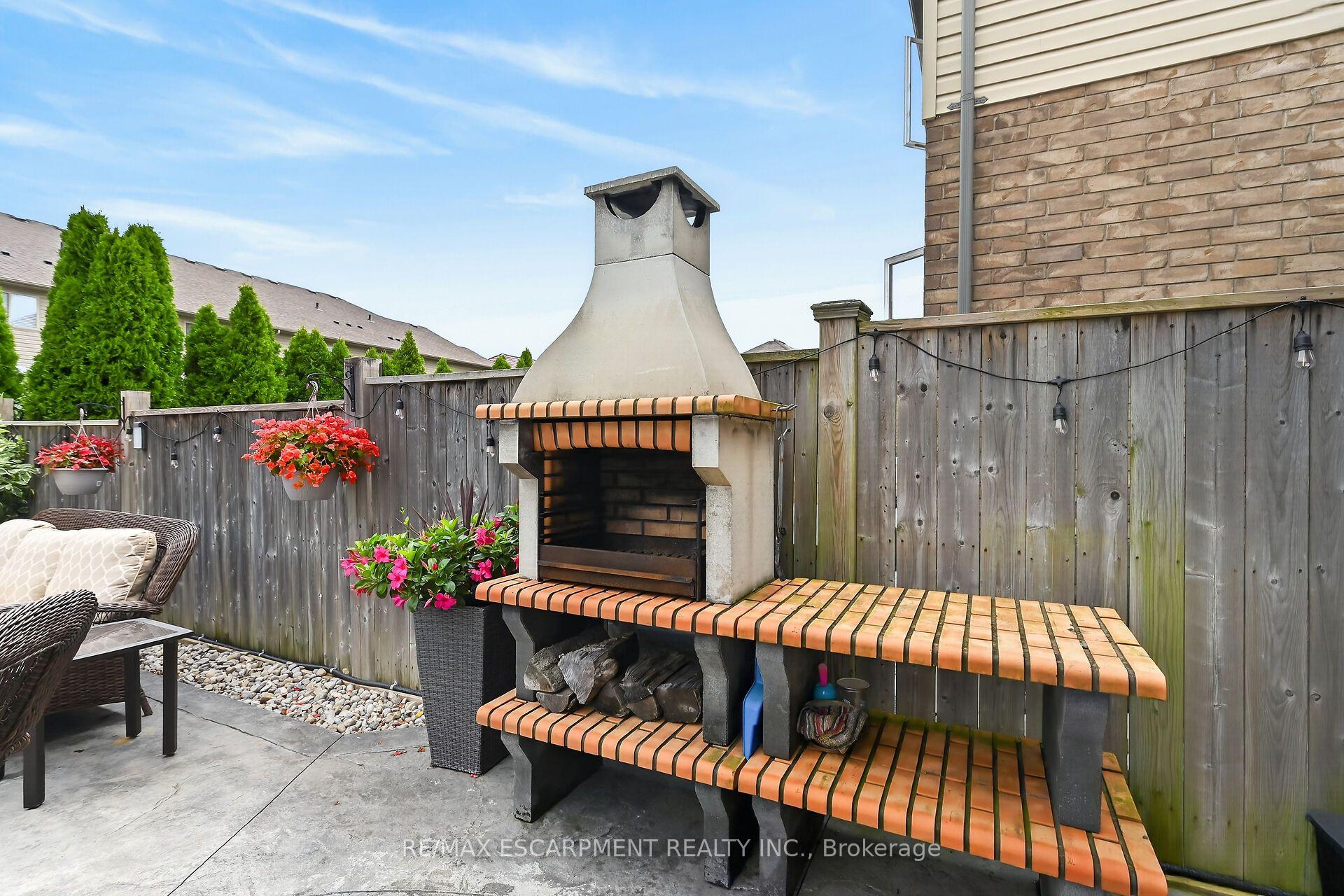 Photo 50 of 68 Garinger Crescent, Hamilton, Binbrook — HOMEH