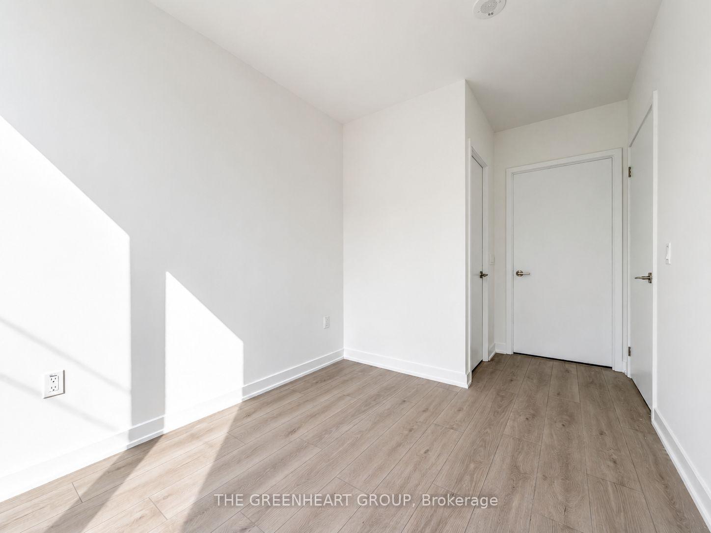 Photo 6 of Unit 609, 1 Fairview Road E, Mississauga, Mississauga Valleys — HOMEH