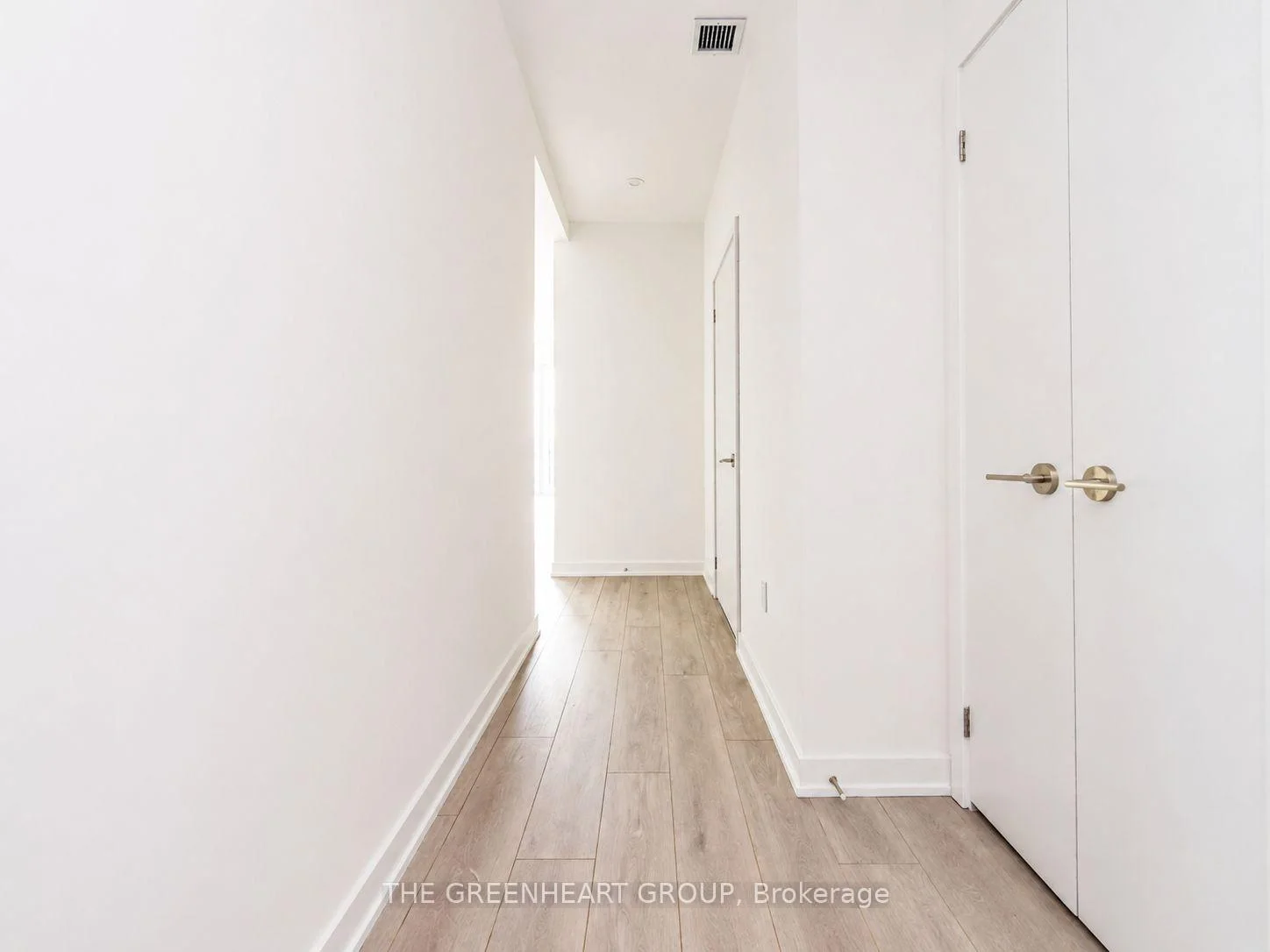 Photo 13 of Unit 609, 1 Fairview Road E, Mississauga, Mississauga Valleys — HOMEH