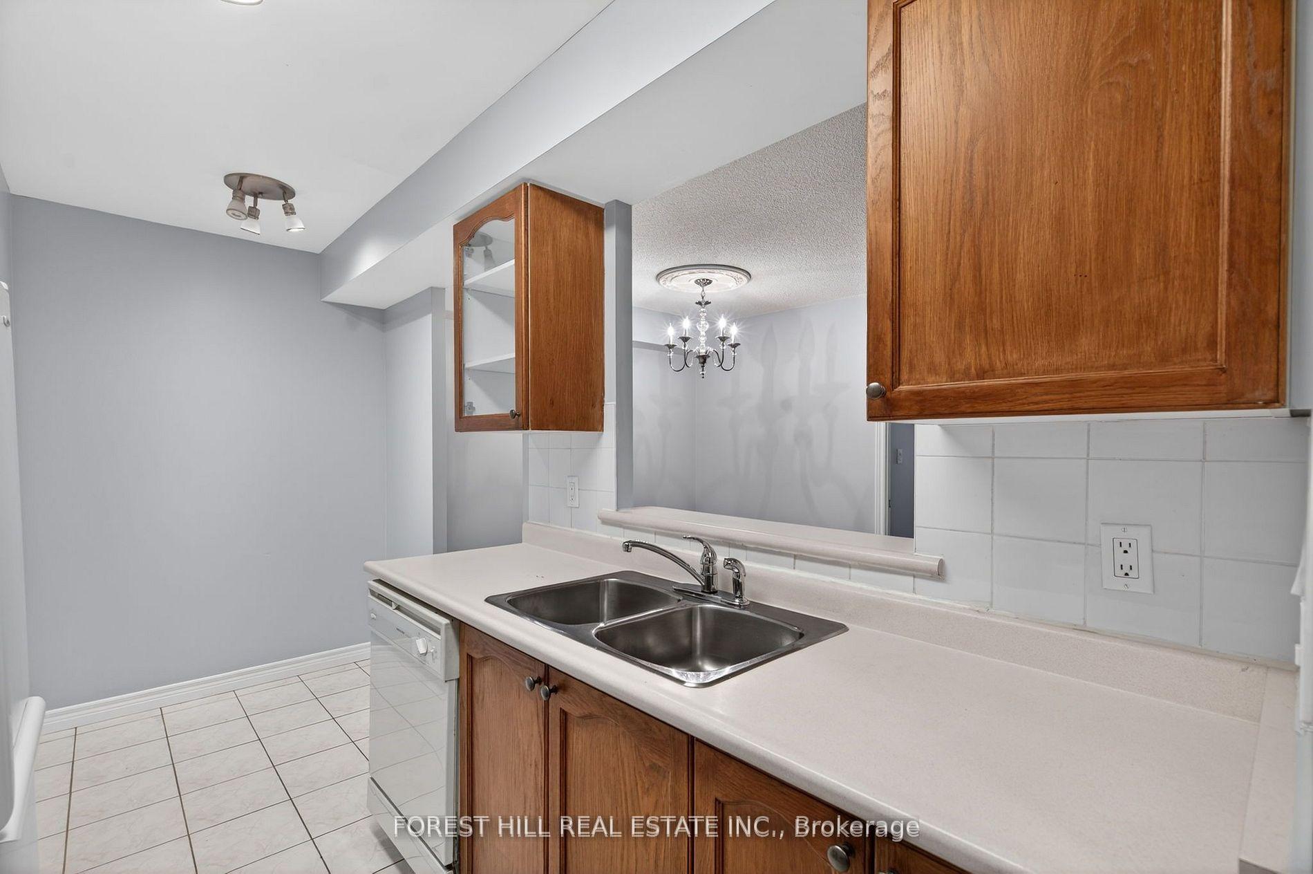 Photo 5 of Unit 506, 88 Grandview Way, North York, Willowdale East — HOMEH