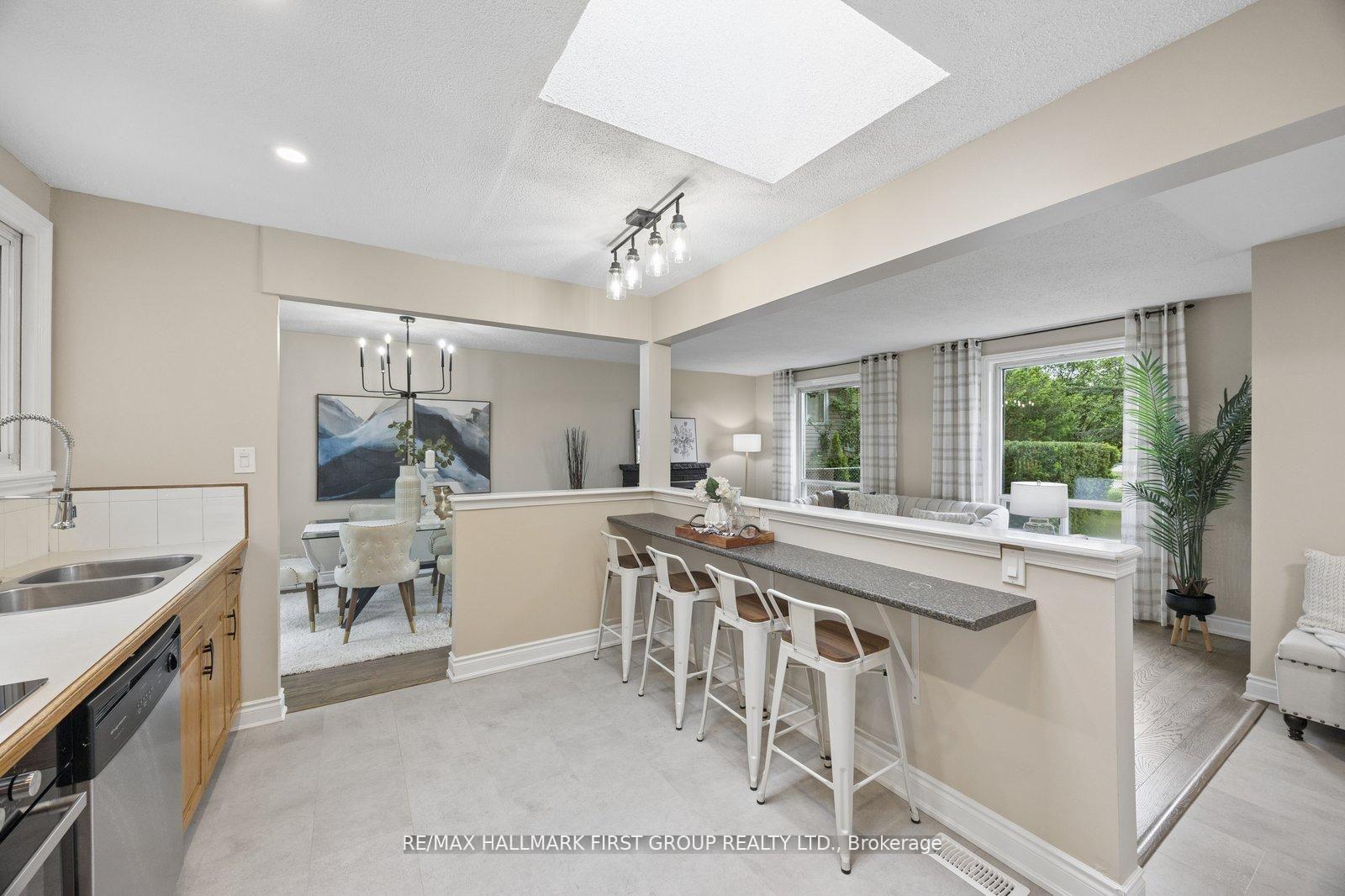 Photo 14 of 861 Boxworth Place, Pickering, West Shore — HOMEH