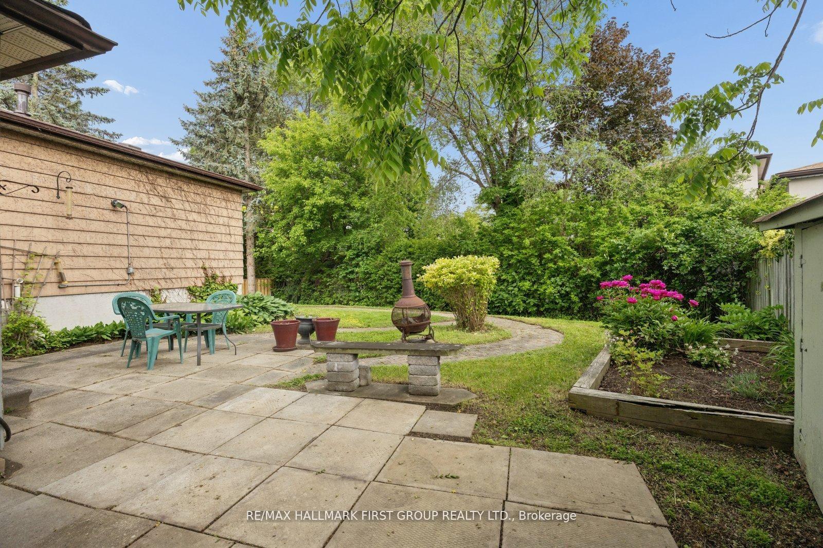 Photo 33 of 861 Boxworth Place, Pickering, West Shore — HOMEH