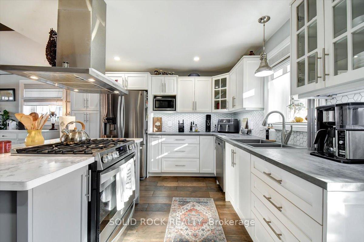 Photo 6 of 49 Cooke Armstrong Road, Quinte West, Sidney Ward — HOMEH