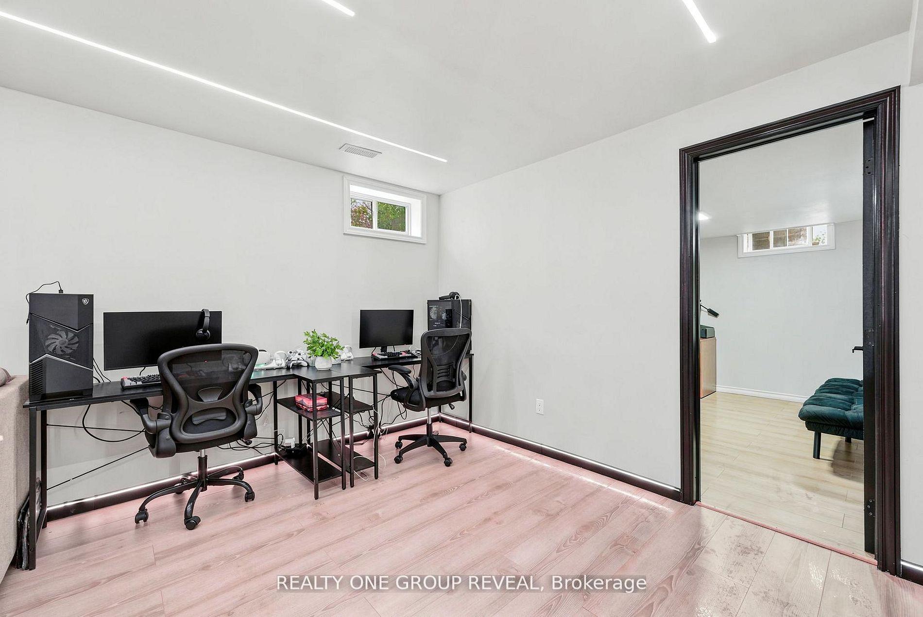 Photo 38 of 46 Fieldcrest Avenue, Clarington, Courtice — HOMEH