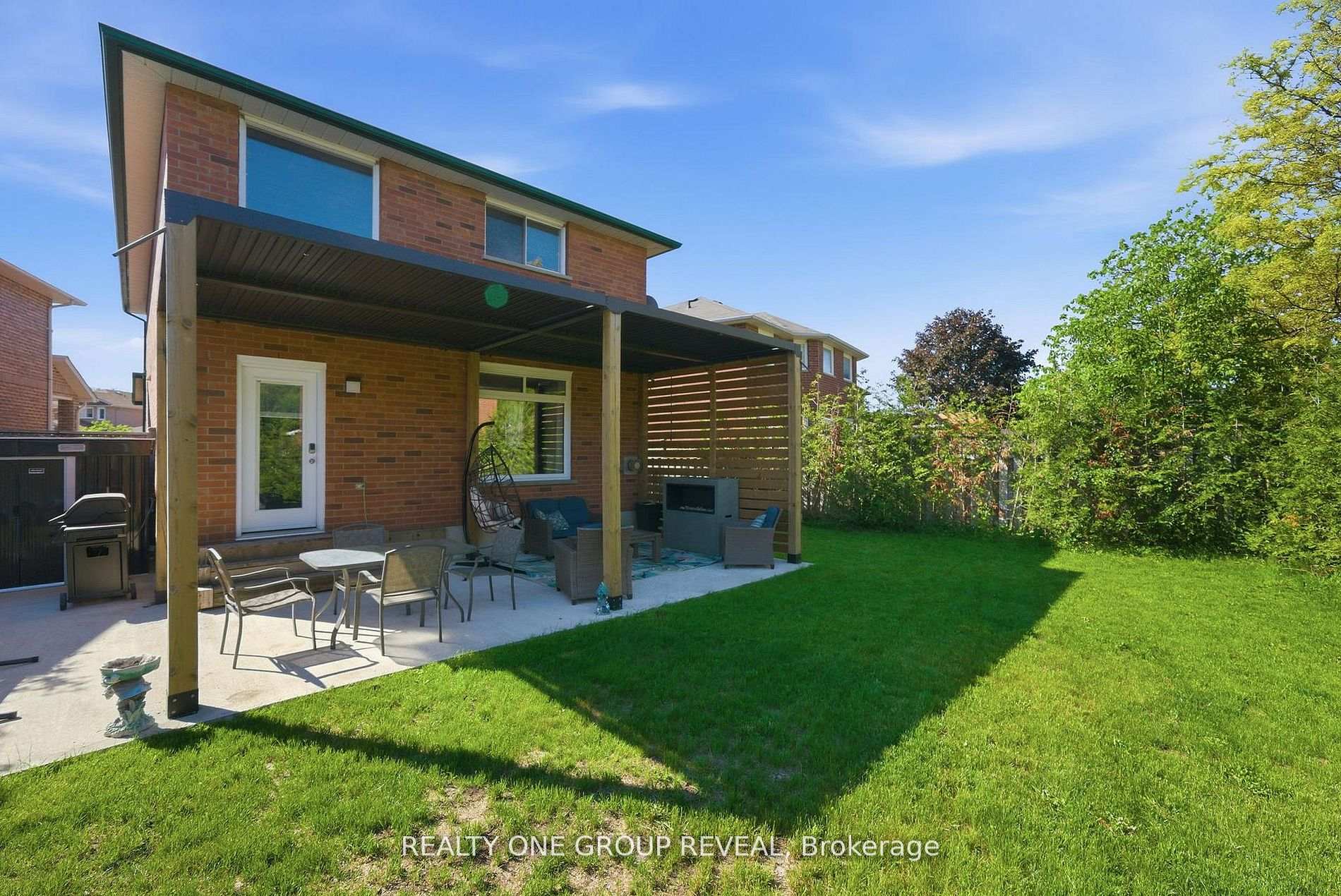 Photo 43 of 46 Fieldcrest Avenue, Clarington, Courtice — HOMEH