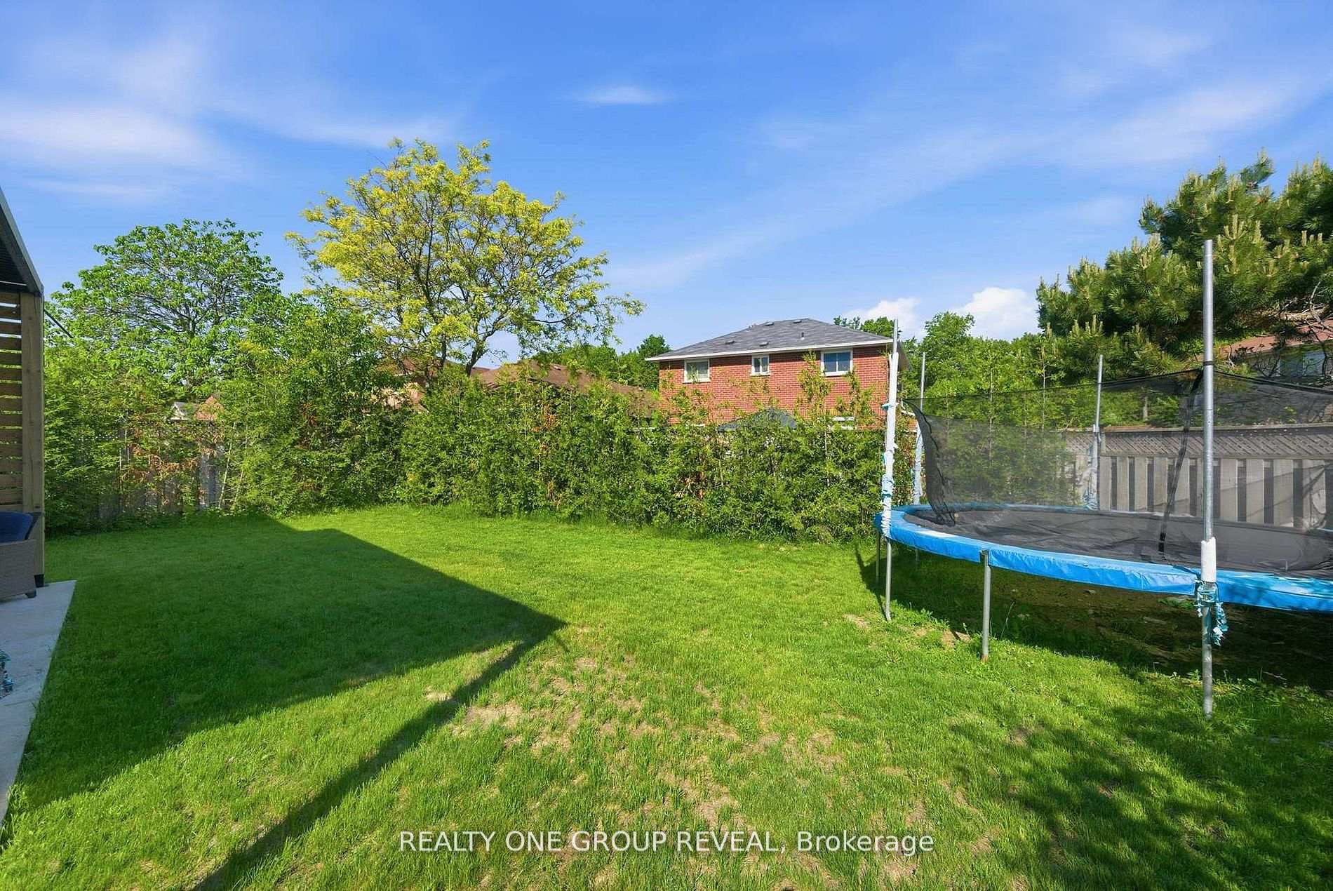 Photo 44 of 46 Fieldcrest Avenue, Clarington, Courtice — HOMEH