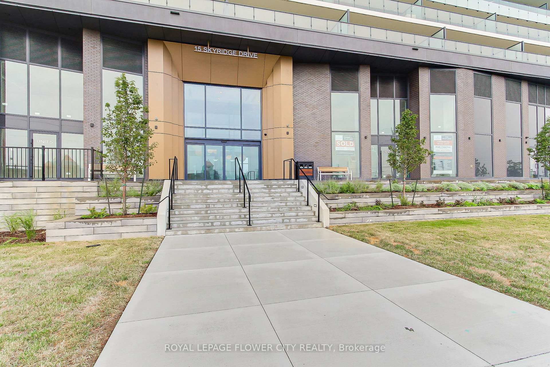 Photo 3 of Unit 1601, 15 Skyridge Drive, Brampton, Bram East — HOMEH