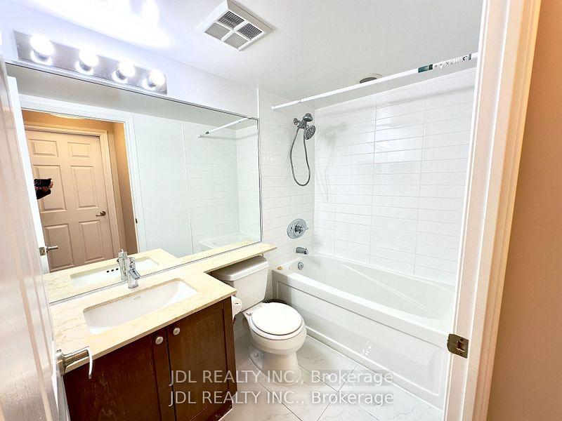 Photo 9 of Unit 907, 761 Bay Street, Toronto, Bay Street Corridor — HOMEH