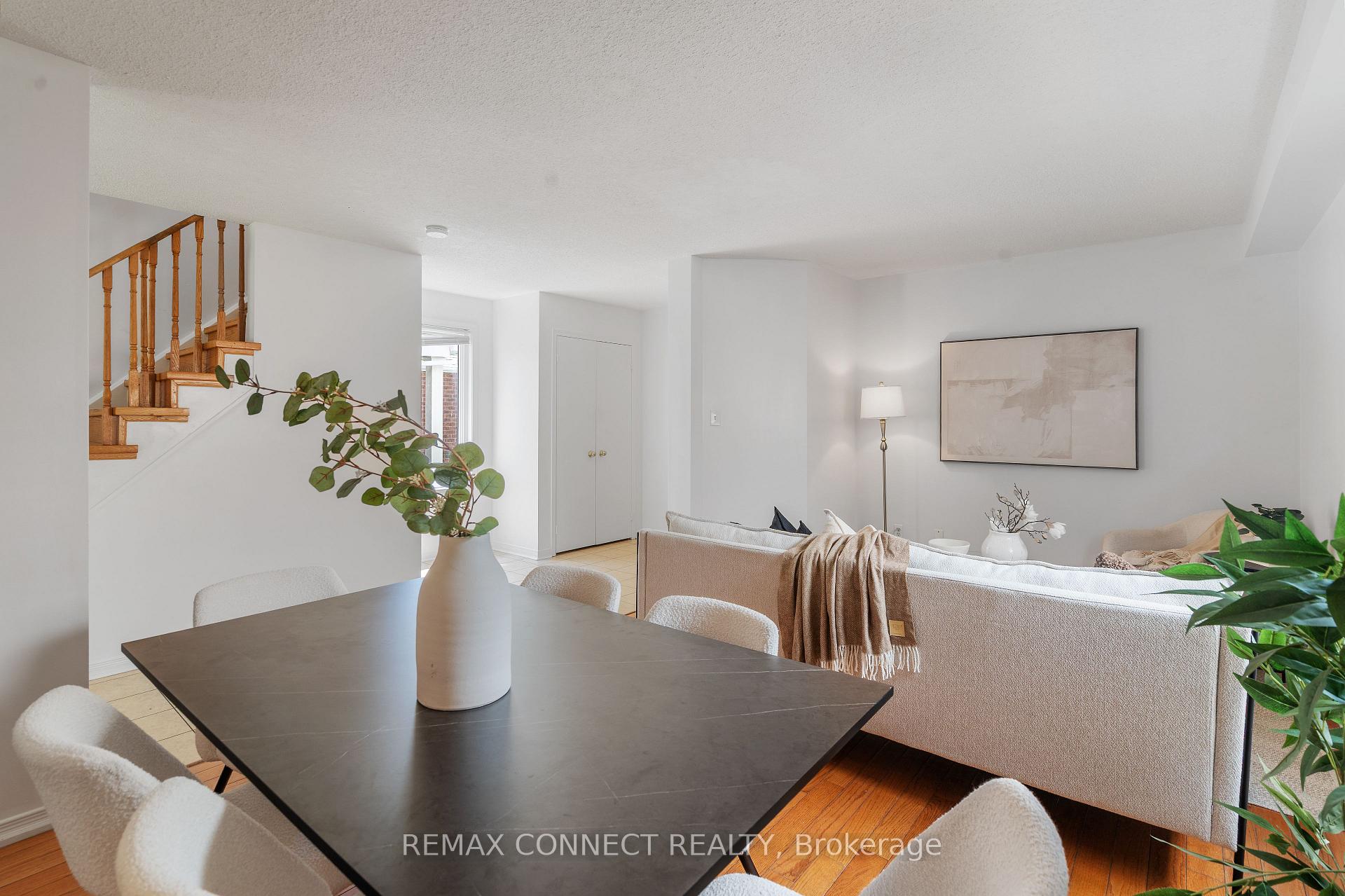 Photo 2 of 1831 Dalhousie Crescent, Oshawa, Samac — HOMEH