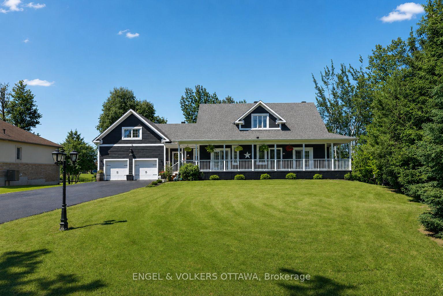 Photo 2 of 6881 Sparkling Lake Way, Ottawa, Greely — HOMEH