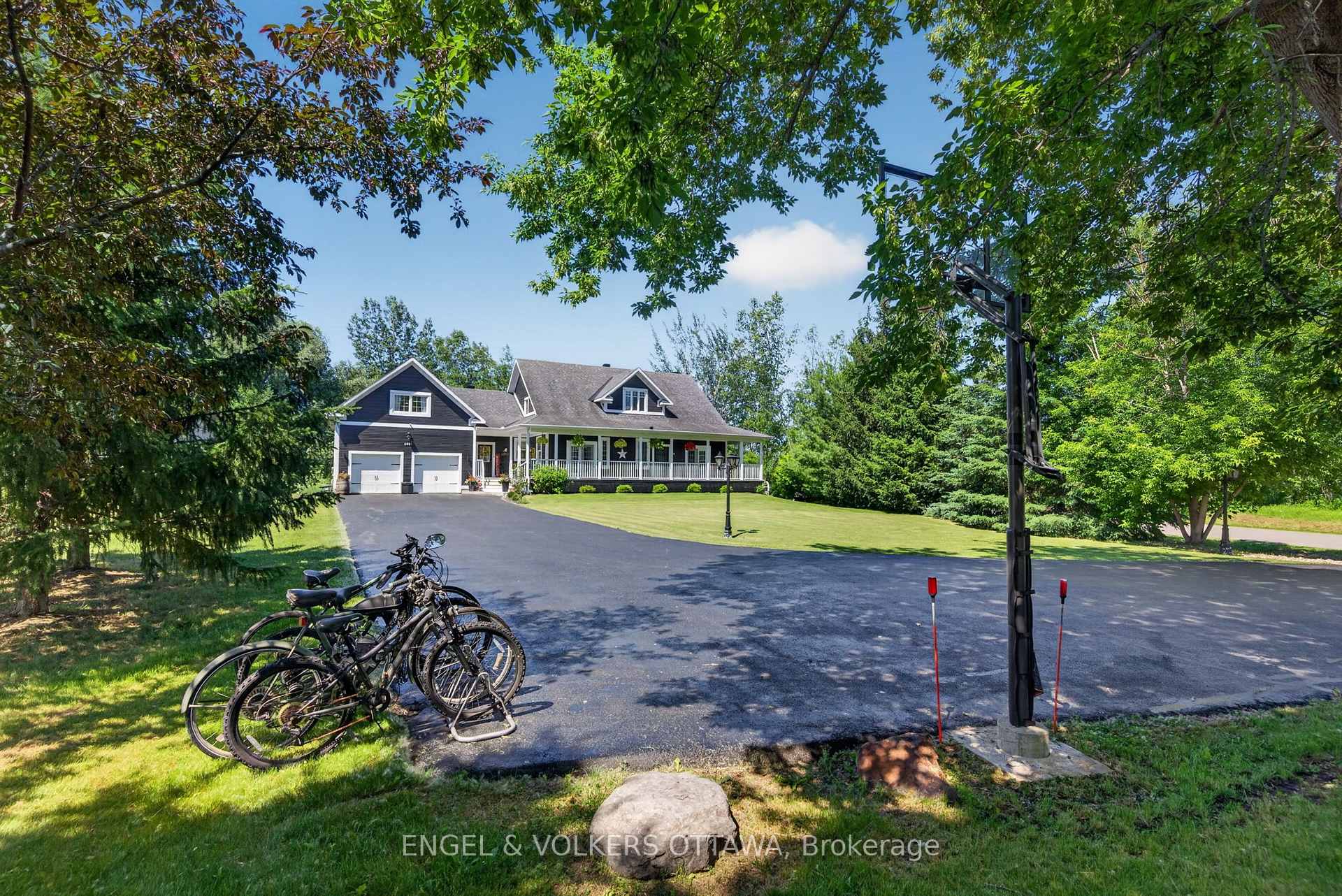 Photo 4 of 6881 Sparkling Lake Way, Ottawa, Greely — HOMEH