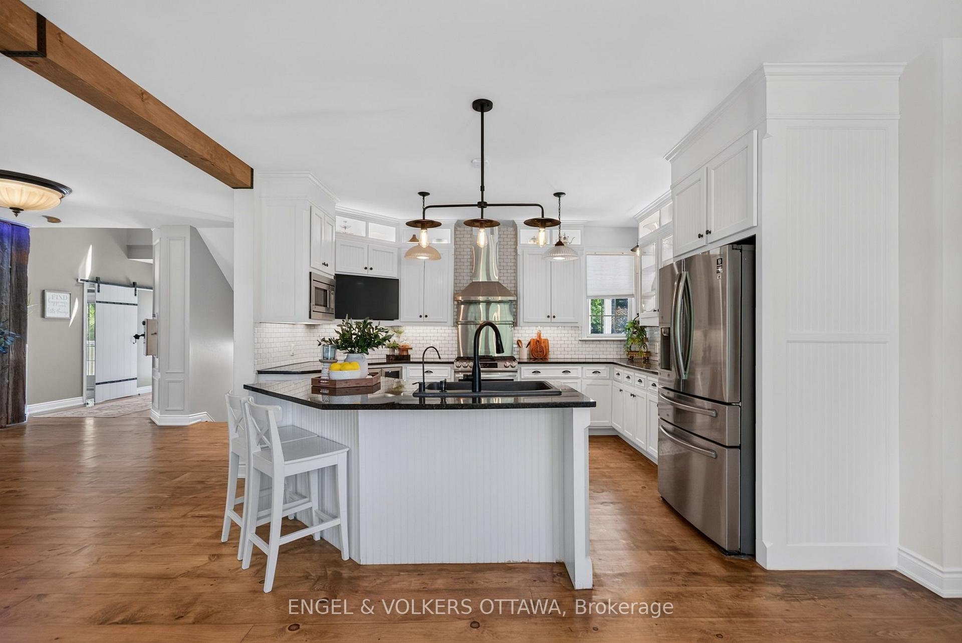 Photo 14 of 6881 Sparkling Lake Way, Ottawa, Greely — HOMEH