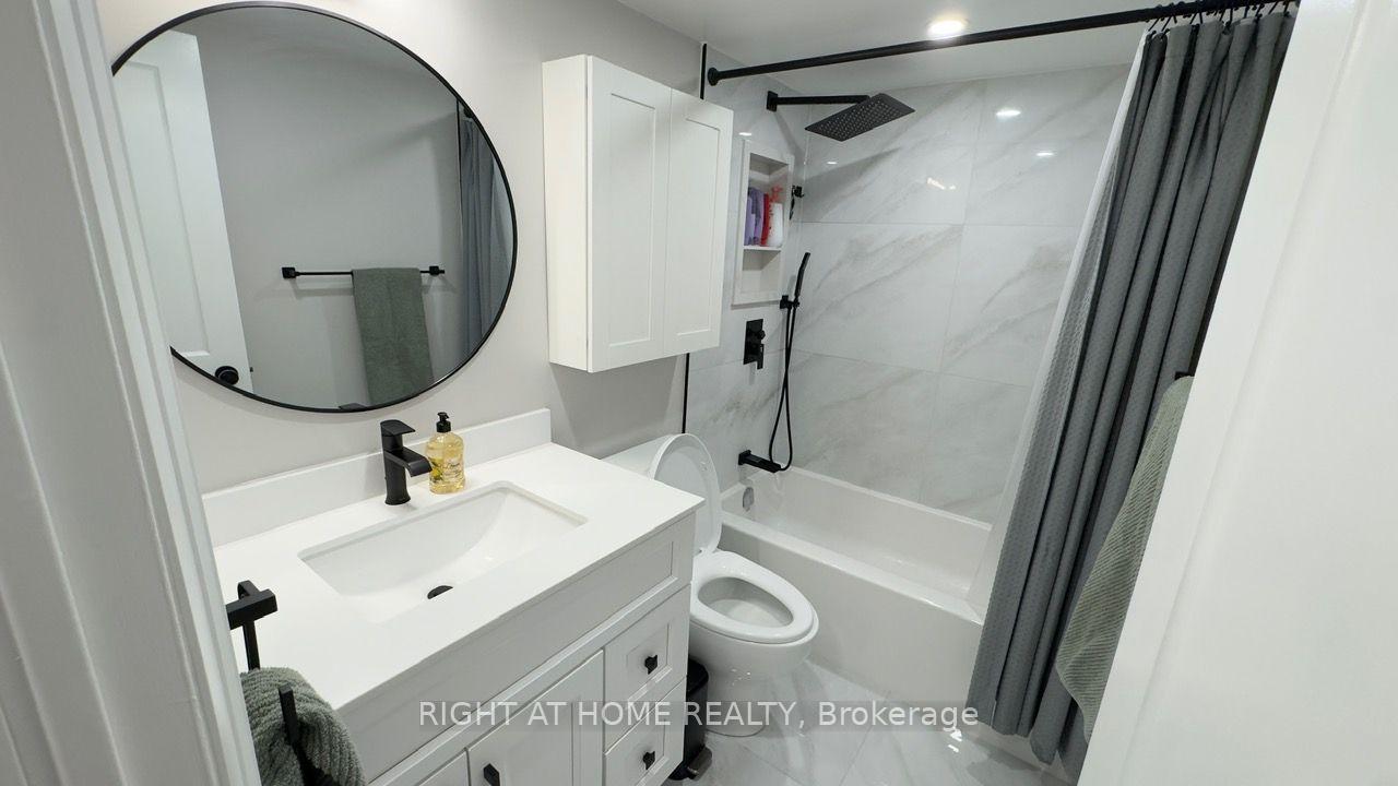 Photo 16 of Unit 1507, 716 The West Mall, Etobicoke, Eringate-Centennial-West Deane — HOMEH