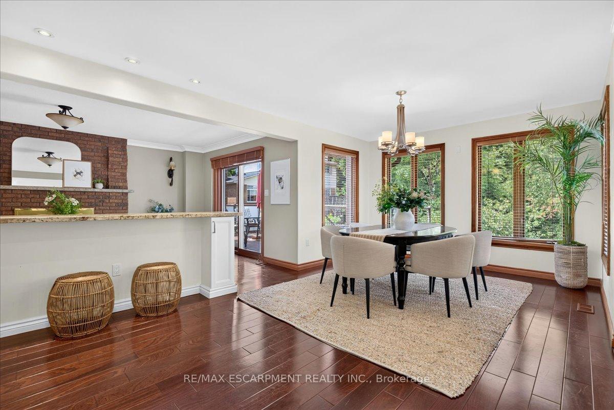 Photo 6 of 339 Kingsway Place, Milton, Old Milton — HOMEH