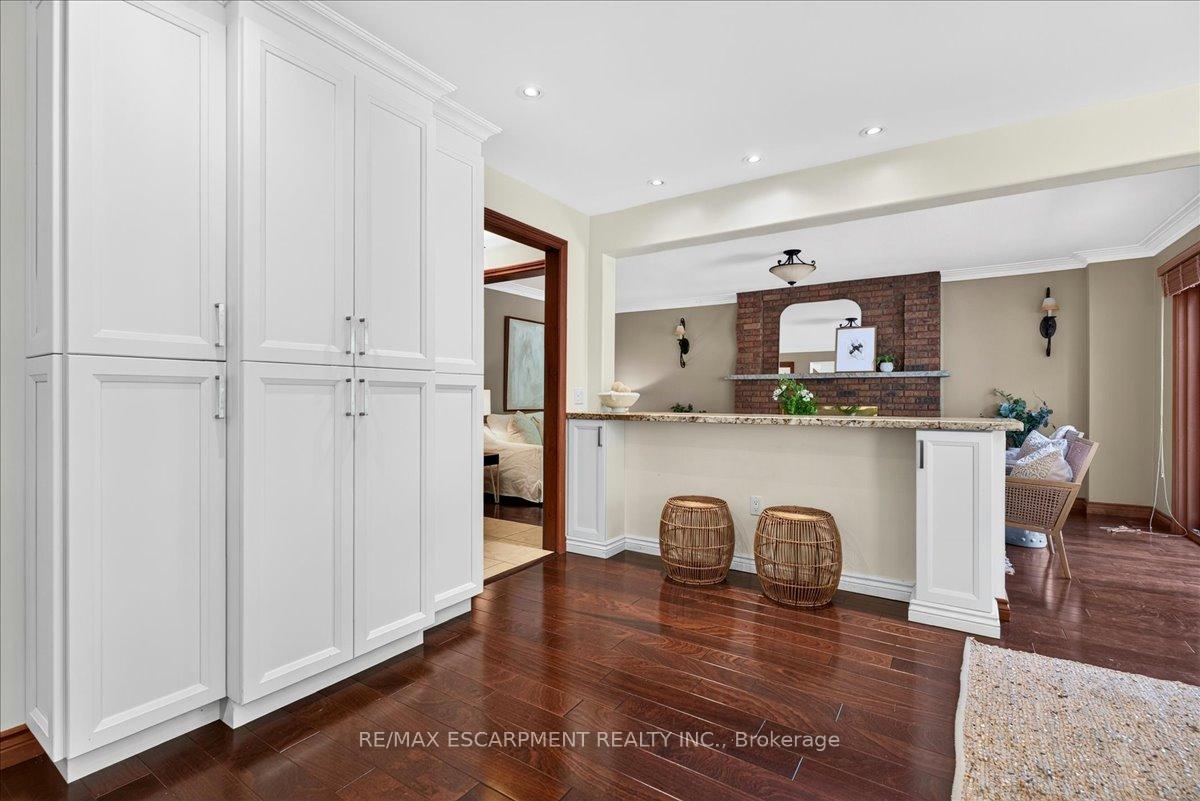 Photo 9 of 339 Kingsway Place, Milton, Old Milton — HOMEH