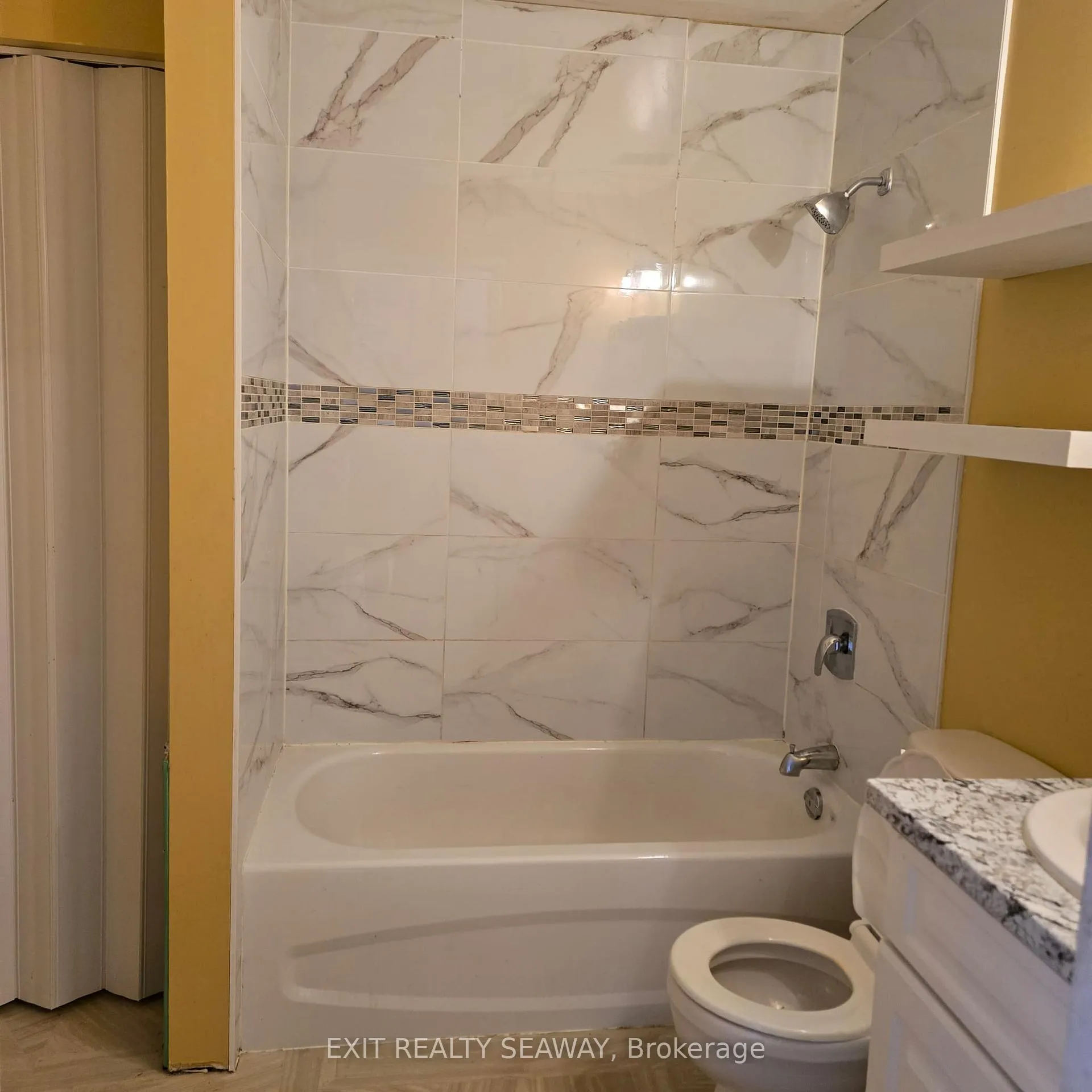 Photo 6 of 212 McElroy Drive, Ottawa, Kanata - Glencairn/Hazeldean — HOMEH