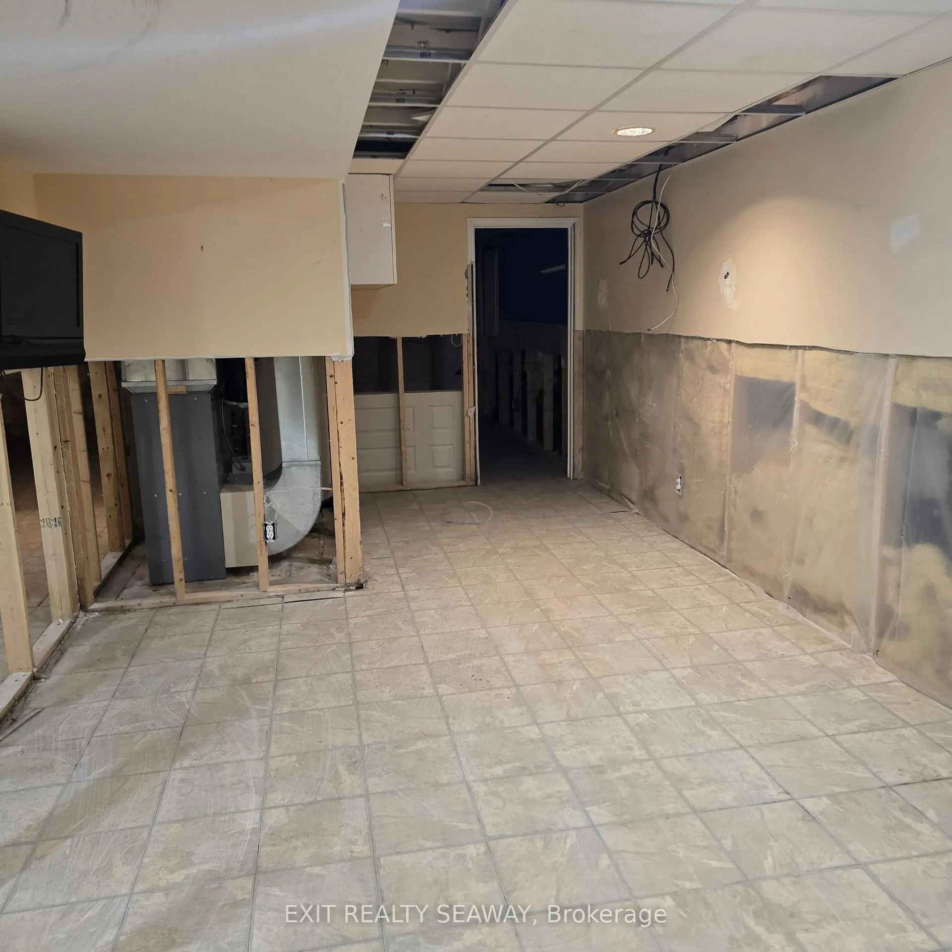 Photo 9 of 212 McElroy Drive, Ottawa, Kanata - Glencairn/Hazeldean — HOMEH
