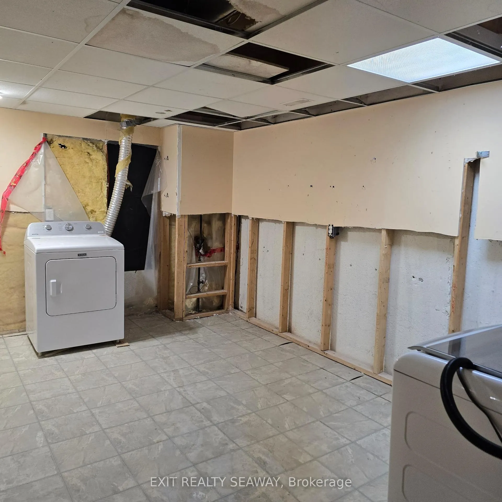 Photo 10 of 212 McElroy Drive, Ottawa, Kanata - Glencairn/Hazeldean — HOMEH