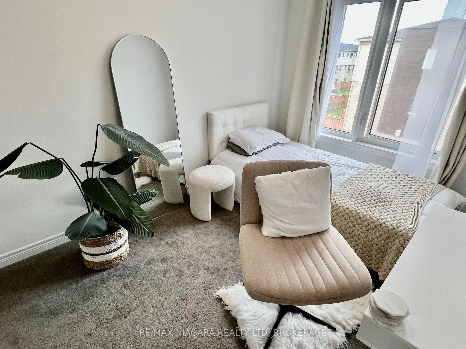 Photo 48 of Unit 48, 96 Dryden Lane, Hamilton, McQuesten — HOMEH