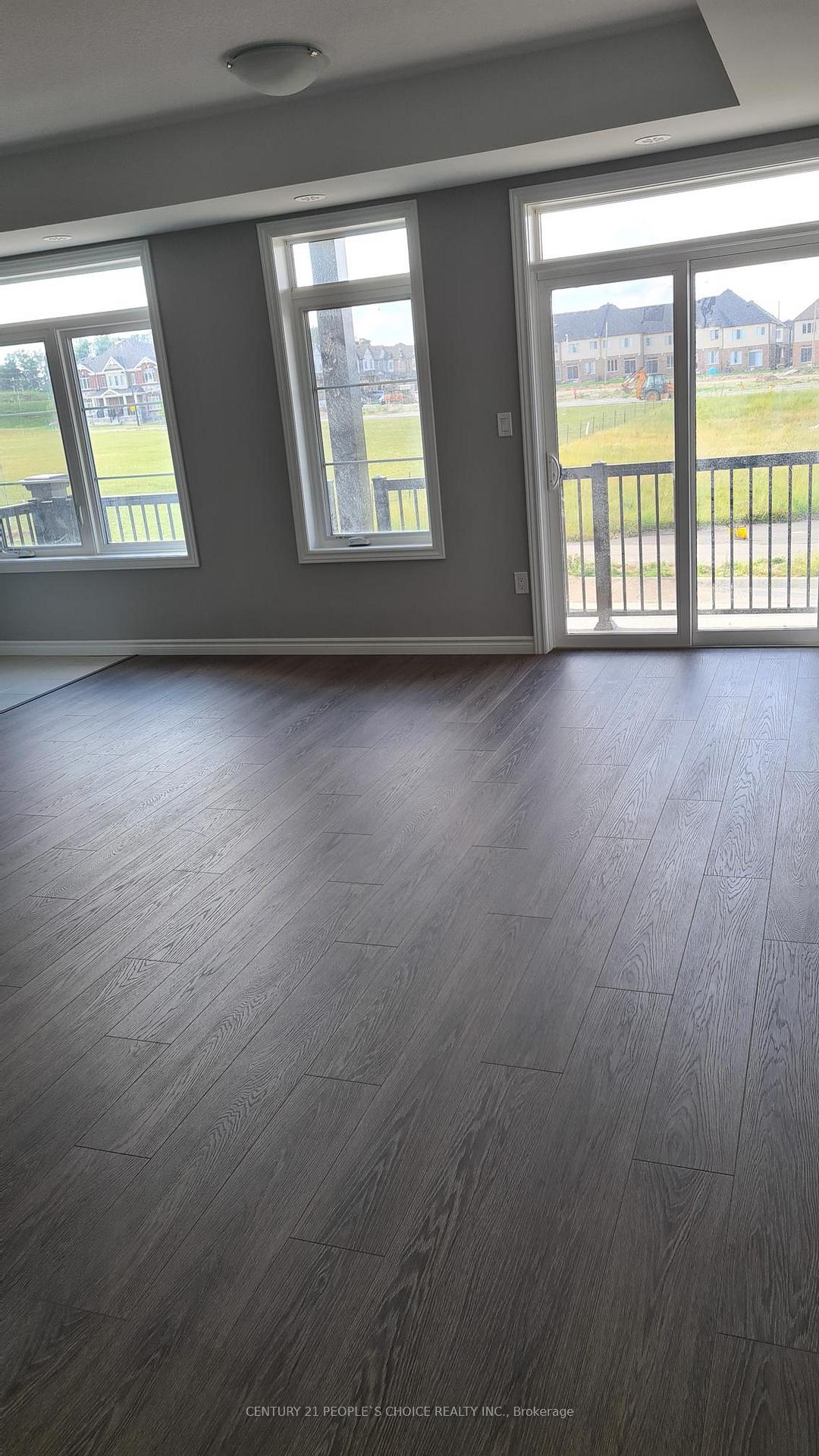 Photo 4 of 42 Wheat Lane, Kitchener, Huron Park — HOMEH