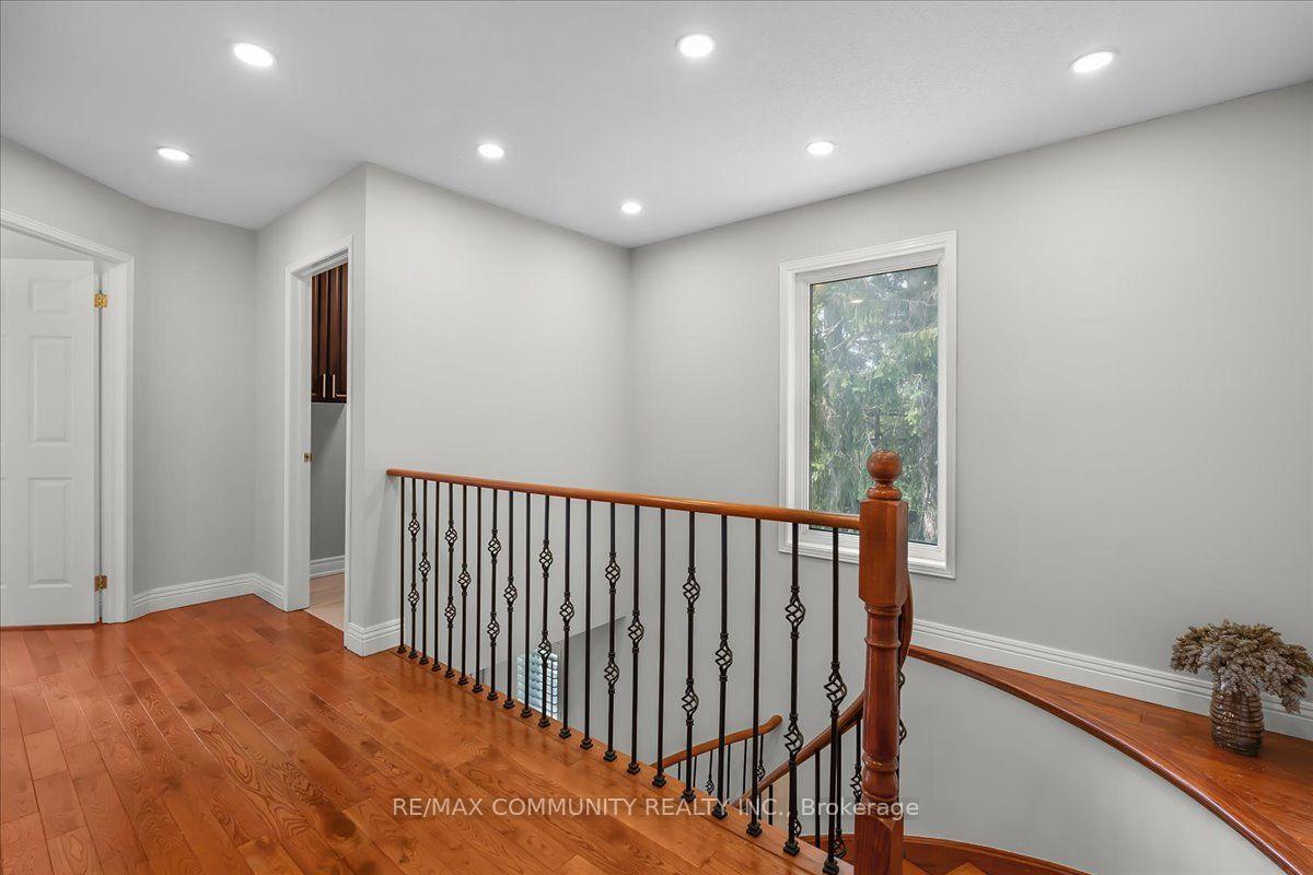 Photo 19 of 461 Rougewalk Drive, Pickering, Rouge Park — HOMEH