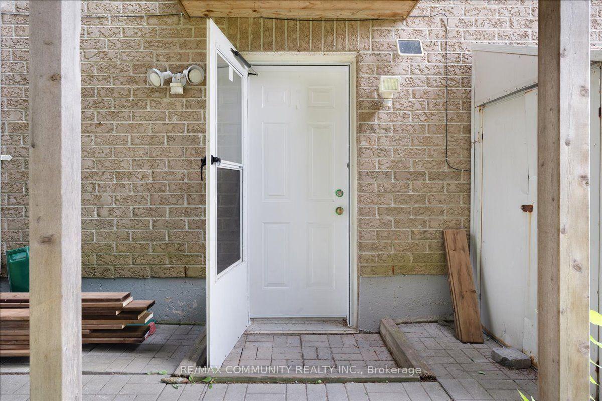 Photo 31 of 461 Rougewalk Drive, Pickering, Rouge Park — HOMEH