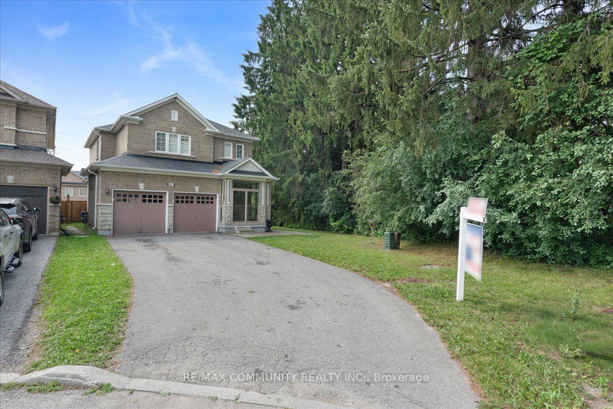 Photo 38 of 461 Rougewalk Drive, Pickering, Rouge Park — HOMEH