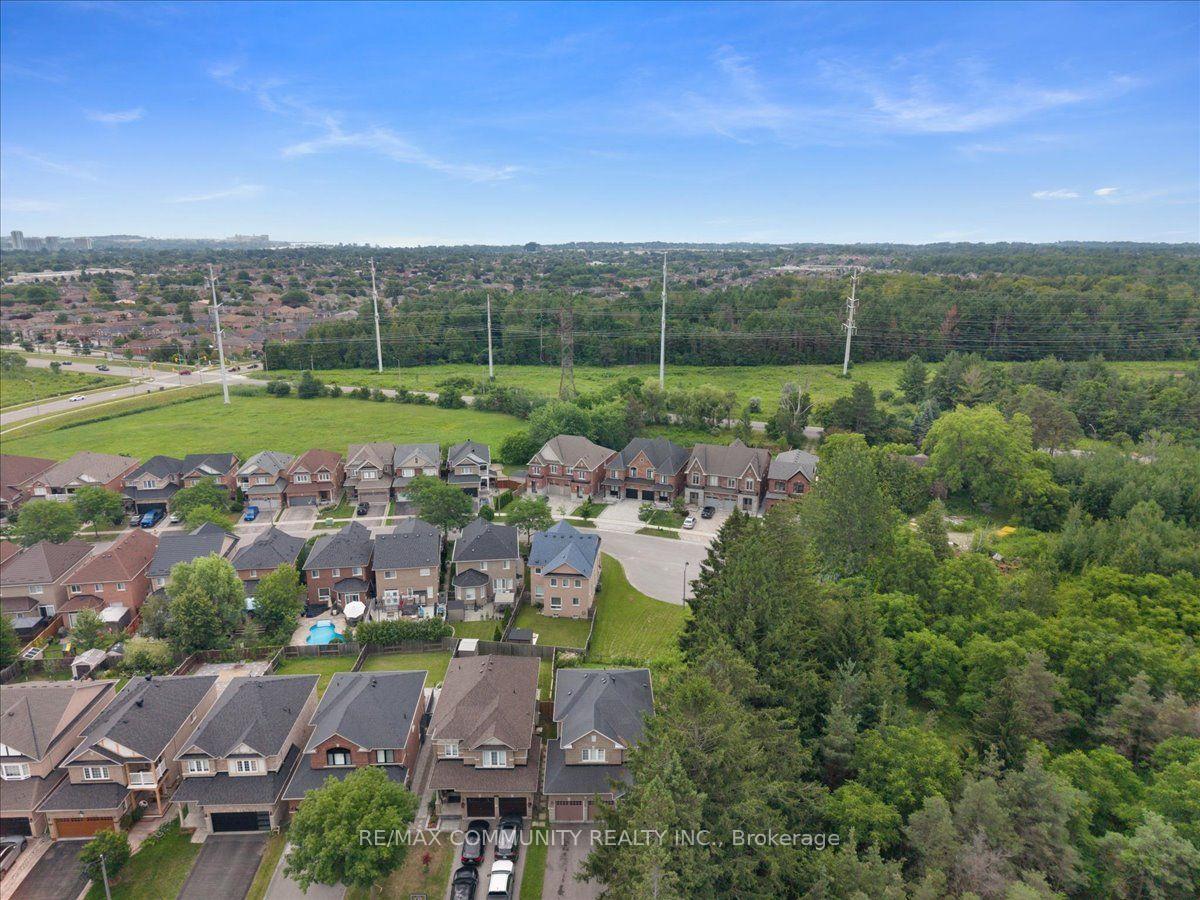 Photo 50 of 461 Rougewalk Drive, Pickering, Rouge Park — HOMEH