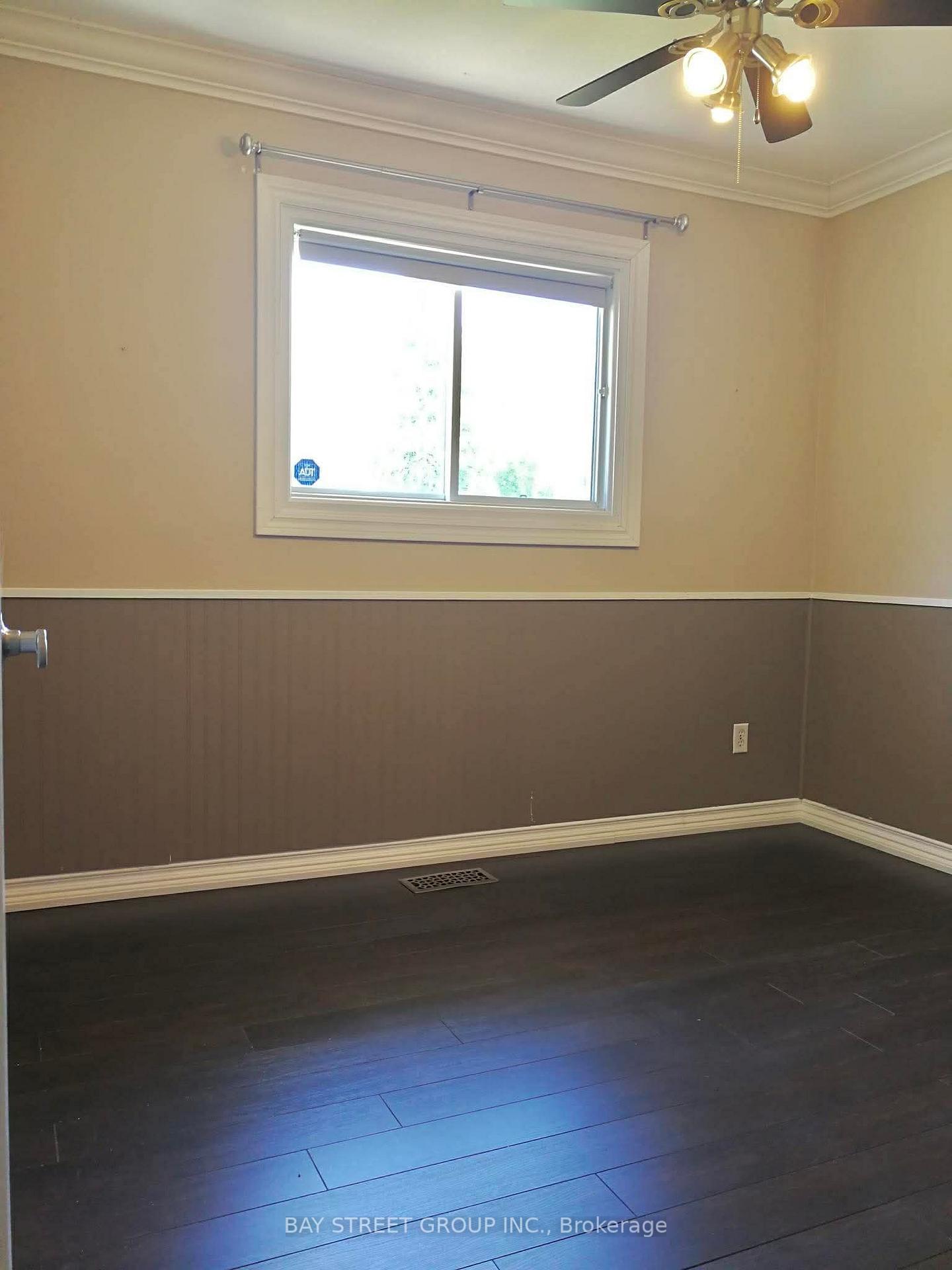 Photo 15 of Unit Upper, 3169 Willow Lane, Burlington, Roseland — HOMEH