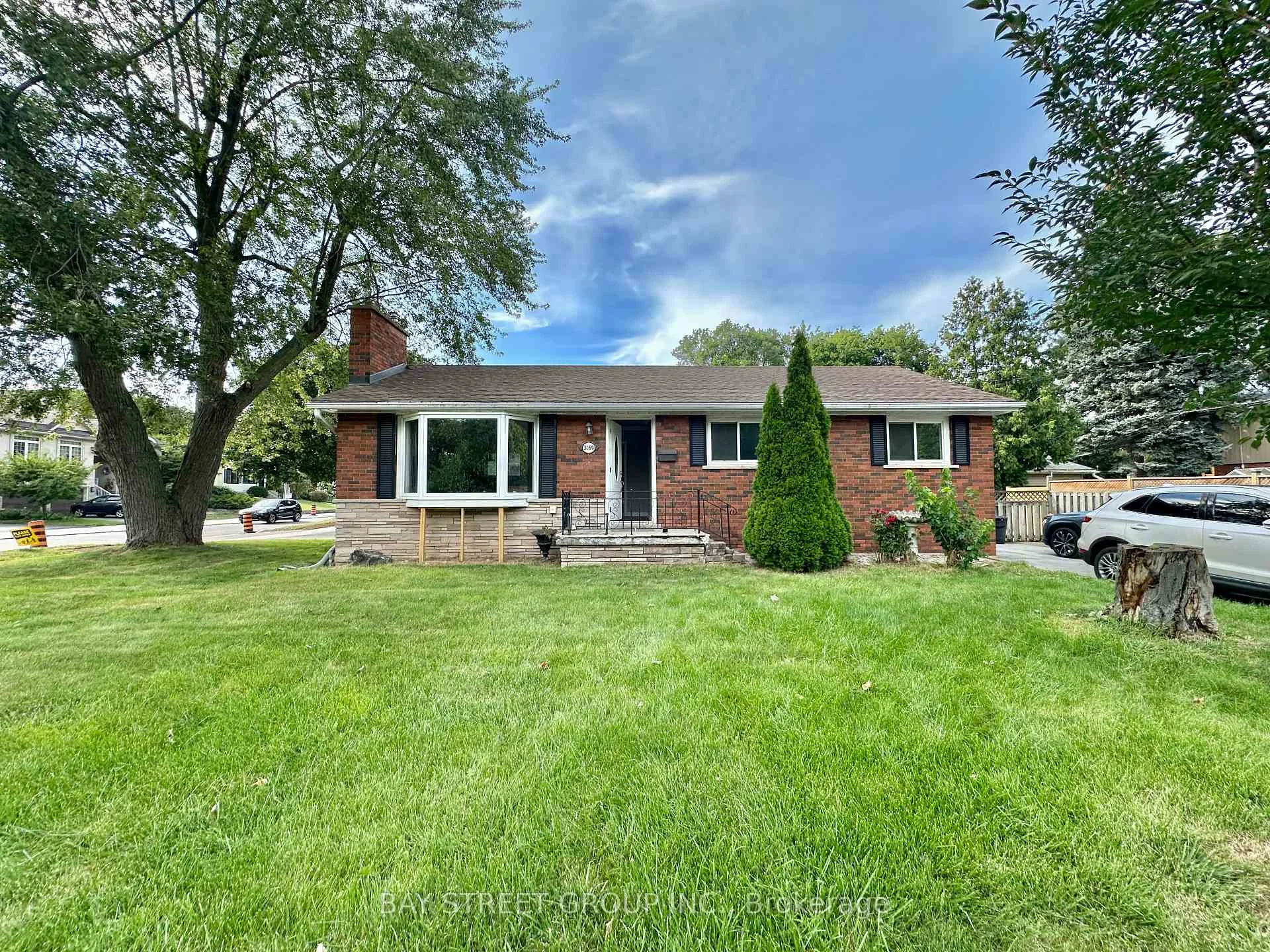 Photo 1 of Unit Upper, 3169 Willow Lane, Burlington, Roseland — HOMEH