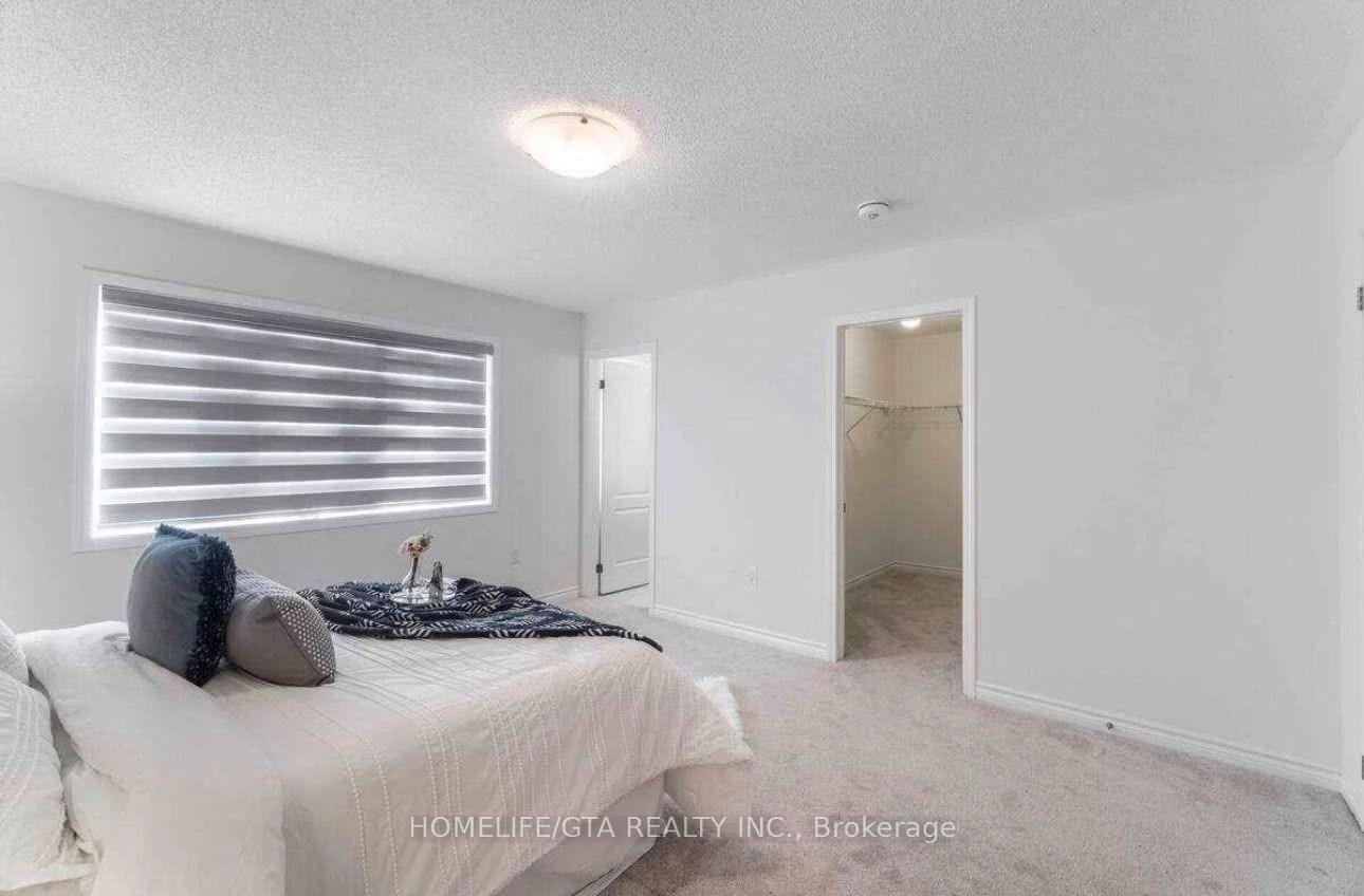Photo 5 of 30 Circus Crescent, Brampton, Northwest Brampton — HOMEH