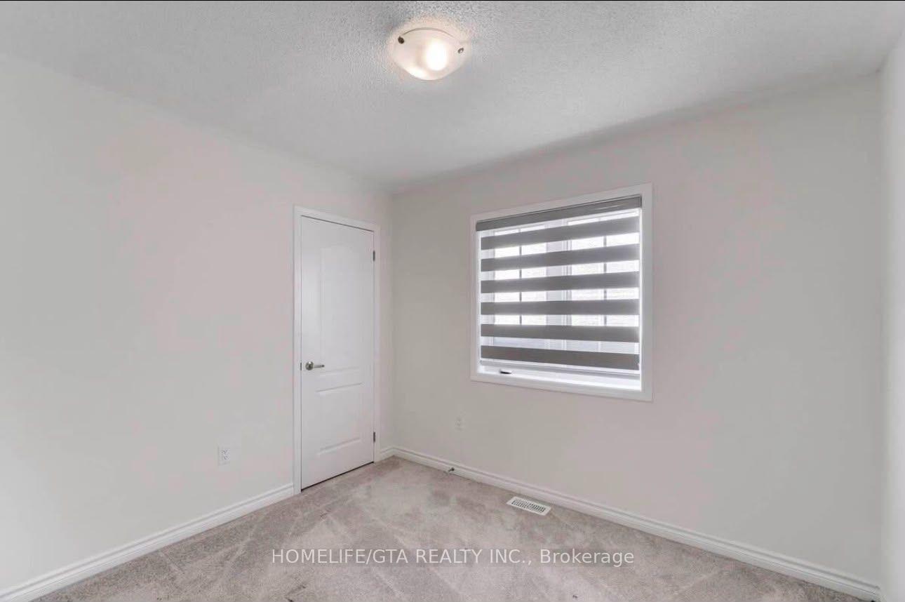 Photo 13 of 30 Circus Crescent, Brampton, Northwest Brampton — HOMEH