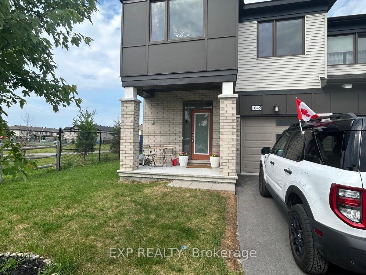 Photo 2 of 1045 Curraglass Walk, Ottawa, Stittsville (North) — HOMEH