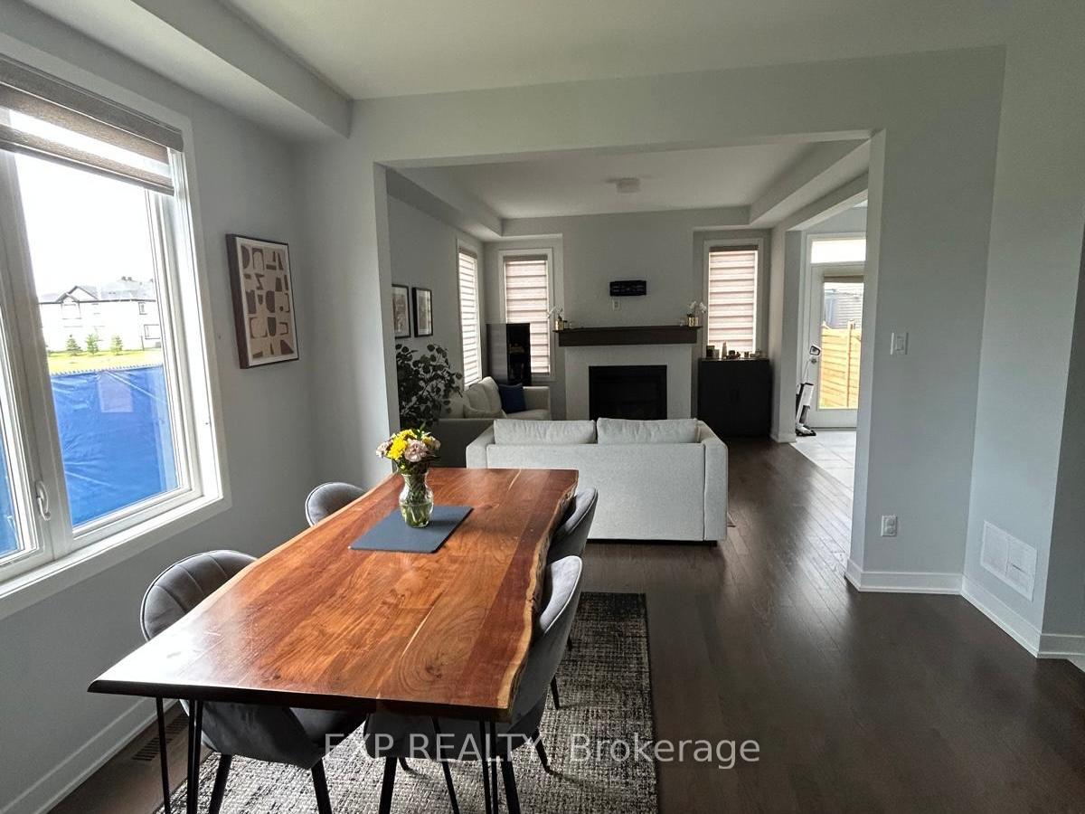 Photo 4 of 1045 Curraglass Walk, Ottawa, Stittsville (North) — HOMEH