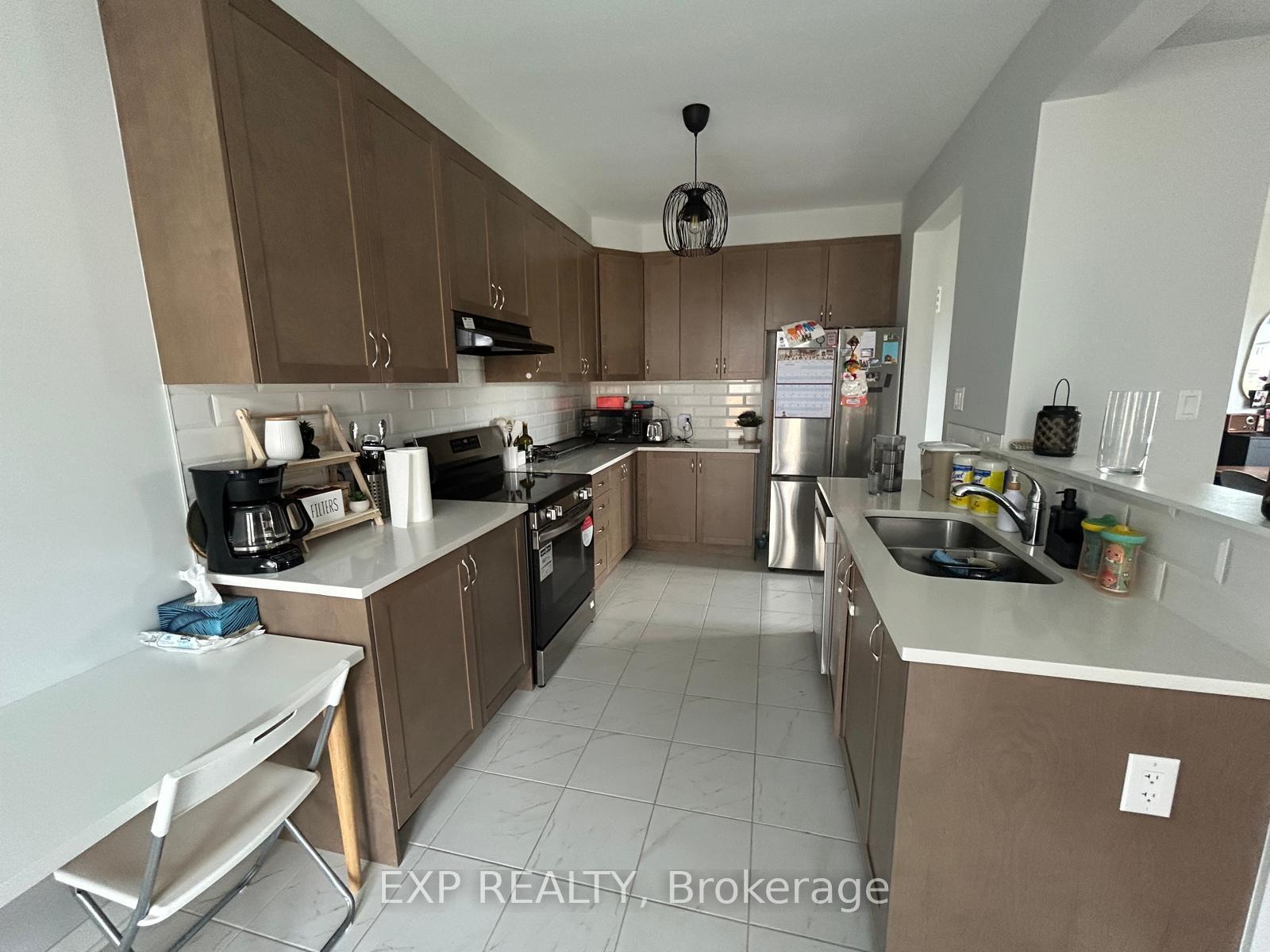 Photo 8 of 1045 Curraglass Walk, Ottawa, Stittsville (North) — HOMEH