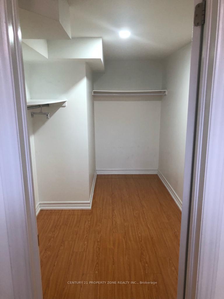 Photo 5 of 19 Angelgate ( Basement) Road, Brampton, Brampton North — HOMEH