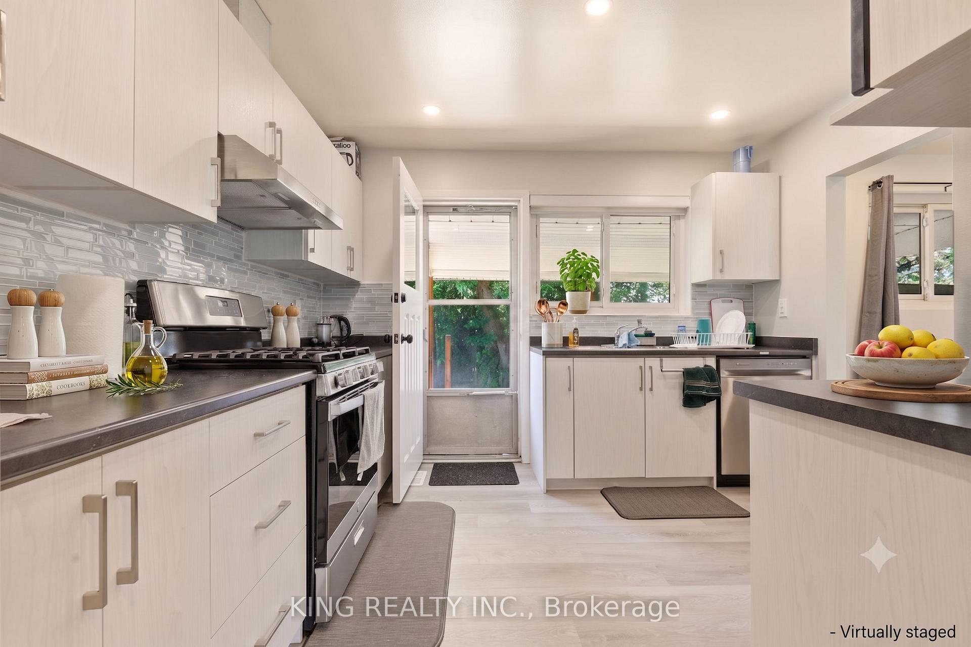 Photo 4 of 5 Alderbury Crescent, Brampton, Avondale — HOMEH