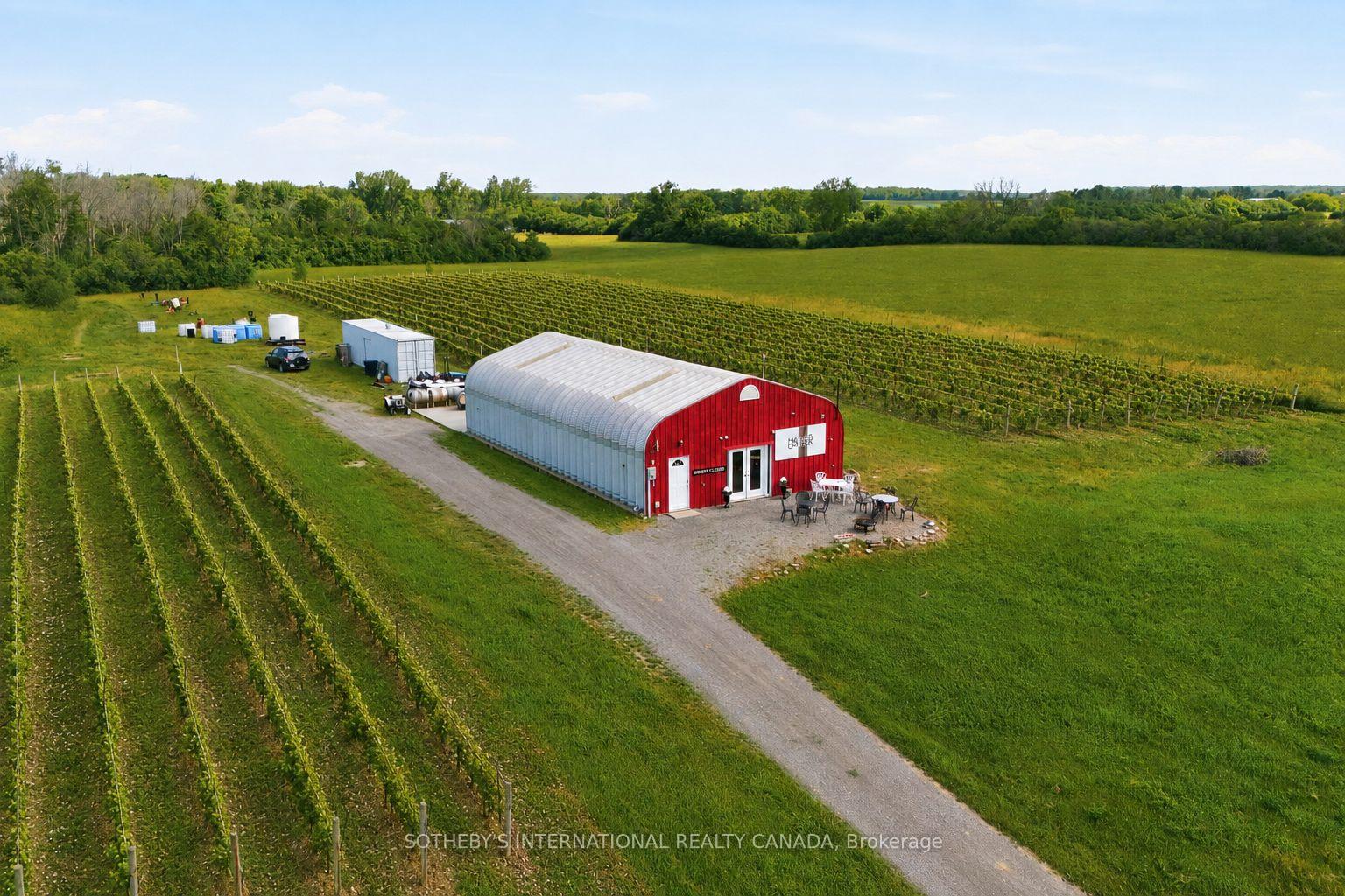 Photo of 562 Danforth Road E